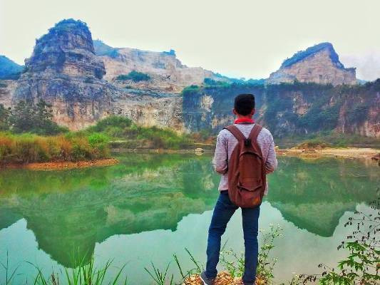 Gunung Kapur Klapanunggal, 1. Tempat Wisata di Bogor – Kebun Raya Bogor, 2. Tempat Wisata di Bogor – Istana Bogor, 3. Tempat Wisata di Bogor – Taman Safari, 4. Tempat Wisata di Bogor – Situ Gede, 5. Tempat Wisata di Bogor – Tirta Sanita Ciseeng, 6. Tempat Wisata di Bogor – Taman Mekarsari, 7. Tempat Wisata di Bogor – Kampung Budaya Sindangbarang, 8. Tempat Wisata di Bogor – Museum Zoologi Bogor, 9. Tempat Wisata di Bogor – Warso Farm, 10. Tempat Wisata di Bogor – Air Panas Ciparay, 11. Tempat Wisata di Bogor – Marcopolo Adventure, 12. Tempat Wisata di Bogor – Museum Etnobotani, 13. Tempat Wisata di Bogor – Museum Pembela Tanah Air, 14. Tempat Wisata di Bogor – Prasasti Batu Tulis, 15. Tempat Wisata di Bogor – The Jungle Water Adventure, 16. Tempat Wisata di Bogor – The Highland Park Resort, 17. Kolam Renang ZamZam Tirta – Ciomas, 18. Tempat Wisata di Bogor – Taman Wisata Matahari, 19. Tempat Wisata di Bogor – Agro Gunung Mas, 20. Tempat Wisata di Bogor – Taman Riung Gunung, 21. Tempat Wisata di Bogor – Gunung Pancar, 22. Tempat Wisata di Bogor – Air Terjun Bidadari, 23. Tempat Wisata di Bogor – Jungle Land Adventure Theme Park, 24. Tempat Wisata di Bogor – Taman Budaya Sentul, 25. Water Boom Yasmin Sport Center, 26. Curug Cibaliung, 27. Curug Cibaliung Rumah Pohon & Jembatan Kayu Gantung Curug Ciherang Jonggol, 28. Penangkaran Rusa Giri Jaya Cariu Bogor, 29. Little Venice Kota Bunga Puncak Bogor, 30. Curug Lembah Pelangi, 31. Kebun Wisata Pasirmukti, 32. Hutan Cifor, 33. Patung Buddha Tidur, 34. Puncak Paragaya, 35. Wisata Alam Curug Cipamingkis, 36. Penangkaran Elang Loji, 37. Gunung Batu Jonggol, 38. Gunung Munara Rumpin, 39. Gunung Kapur Klapanunggal, 40. Pemandian Air Panas Gunung Peyek, 41. Curug Country, 42. Fly Indonesia Paragliding, 43. Cimory Riverside