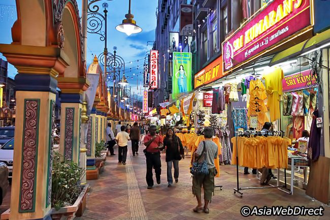 Little India via Kuala-Lumpur ws, 1. Museum Kesenian Islam Malaysia, 2. Kuala Lumpur City Gallery, 3. Menara Kembar Petronas Malaysia, 4. Pusat Kota Kuala Lumpur (KLCC), 5. Bukit Bintang Walkway Malaysia (The Golden Triangle), 6. Jembatan Putrajaya Malaysia, 7. Taman Burung Kuala Lumpur, 8. Kuala Lumpur Convention Center, 9. Menara Kuala Lumpur (KL Tower), 10. Jalan Alor Malaysia, 11. National Mosque Malaysia (Masjid Negara), 12. Aquaria KLCC, 13. Sri Mahamariamman Malaysia, 14. Sultan Abdul Samad Building Malaysia, 15. Dataran Merdeka atau Merdeka Square Malaysia, 16. Berjaya Times Square Theme Park, 17. Masjid Jamek Malaysia, 18. Chinatown Kuala Lumpur, 19. Istana Negara Malaysia, 20. Berjaya Time Square Theme Park, 21. Batu Caves, 22. Lake Gardens (Taman Tasik Perdana), 23. Kuil Thean Hou, 24. Rumah Penghulu Abu Seman, 25. Lake Symphony – Kuala Lumpur, 26. Little India – Kuala Lumpur, 27. Railway Station and Administration Building, 28. District 21 Kuala Lumpur, 29. Petrosains Discovery Centre, 30. Kuala Lumpur National Zoo & Aquarium, 31. Wisata Religi Masjid Putrajaya, 32. Sunway Lagoon Theme Park, 33. Kuala Lumpur Forest Eco Park, 34. Istana Budaya, 35. Jalan Alor, 36. Pusat Sains Negara, 36. i-City Shah Alam, 37. Bukit Tabur, 38. Skytrex Adventure, 39. National Textile Museum, 40. Sin Sze Ya Temple, 42. Royal Malaysian Police Museum, 43. Kuala Lumpur Butterfly Park, 44. Pasar Seni, 45. Suria KLCC, 46. Taman Botani Perdana, 47. Genting Highlands, 48. Museum Negara Malaysia, 49. Taman KLCC, 50. Tugu Negara, 51. Bukit Nanas, 52. Planetarium Negara, 53. Istana Negara Kuala Lumpur, 54. Menara KL118, 55. Titiwangsa Lake Gardens, 56. Petronas Gallery, 57. KL Tower Mini Zoo, 58. KidZania Kuala Lumpur