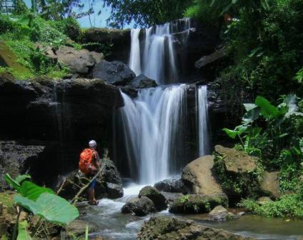Air Terjun Sumber Salak, 1. Tempat Wisata Pantai Pasir Putih Malikan (Papuma) Jember, 2. Tempat Wisata Pantai Watu Ulo Jember, 3. Tempat Wisata Keluarga Pantai Bandealit di Jember, 4. Tempat Wisata Pantai Puger di Jember, 5. Obyek Wisata Keluarga Tiara Waterpark di Jember, 6. Objek Wisata Keluarga Pemandian Kebon Agung di Jember, 7. Tempat Wisata Edukasi Taman Botani Jember, 8. Wahana Liburan Seru Waterboom Niagara di Jember, 9. Destinasi Wisata Populer Kawasan Puncak Rembangan di Jember, 10. Tempat Wisata Alam Air Terjun Tancak di Jember, 11. Tujuan Wisata Keluarga Pemandian Patemon di Jember, 12. Tempat Wisata Sejarah Situs Duplang di Jember, 13. Obyek Wisata Pantai Paseban di Jember, 14. Obyek Wisata Pemandian Rembangan di Jember, 15. Obyek Wisata Menarik Loko Lori di Jember, 16. Tempat Wisata Alam Air Terjun Antrokan di Jember, 17. Kafe Kolong di Jember, 18. Obyek Wisata Bedadung di Jember (Sudah Tutup), 19. Wisata ke Perkebunan Teh Gunung Gambir di Jember, 20. Obyek Wisata Pemandian Oleng Sibutong di jember, 21. Kimo Swimming Pool, 22. Air Terjun Manggisan, 23. Air Terjun Sumber Salak, 24. Pantai Payangan, 25. Pantai Rowo Cangak, 26. Pantai Teluk Love, 27. Agrowisata Tembakau, 28. Wisata Agro Glantangan, 29. Dira Park, 30. Agrowisata Mumbul Garden Jember, 31. Taman Nasional Meru Betiri, 32. Museum Tembakau Jember, 33. Pabrik Kopi Gumitir Jember, 34. Pulau Nusa Barong Jember, 35. Agrowisata Kopi dan Kakao, 36. Air Terjun Watu Ombo, 37. Air Terjun Lereng Raung, 38. Air Terjun Sumber Salak, 39. Taman Galaxy, 40. Bukit SJ 88, 41. Air Terjun Mandigu, 42. Goa Jepang