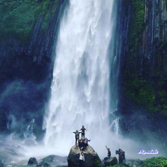 Air Terjun Tri Muara Karang - tempat wisata di Bengkulu, 1. Pantai Panjang, 2. Tempat Wisata Sejarah Rumah Pengasingan Bung Karno, 3. Tempat Wisata Sejarah Benteng Marlborough Bengkulu, 4. Tempat Wisata Pantai Tapak Paderi Bengkulu, 5. Berwisata ke Kota Curup Bengkulu, 6. Tempat Wisata Danau Dendam Tak Sudah Bengkulu, 7. Tempat Wisata Danau Mas Harun Bastari Bengkulu, 8. Tempat Wisata Sejarah Museum Negeri Bengkulu, 9. Tempat Wisata Alam Bukit Kaba Bengkulu, 10. Berwisata ke Pulau Tikus Bengkulu, 11. Wisata Alam Sungai Air Berau Bengkulu, 12. Wisata ke Habitat Bunga Rafflesia Arnoldii Bengkulu, 13. Tempat Wisata Pantai Teluk Sepang Bengkulu, 14. Berwisata ke Air Terjun Curup, 15. Tempat Wisata Danau Lebong di Bengkulu Tengah, 16. Tempat Wisata Air Terjun Kepala Curup Bengkulu, 17. Tempat Wisata Air Terjun Sindang Kelingi Bengkulu, 18. Tempat Wisata Kebun Teh Bukit Daun Bengkulu, 19. Tempat Wisata Pantai Lais Bengkulu, 20. Tempat Wisata Air Terjun Curug Sembilan Bengkulu, 21. Objek Wisata Danau Gedang Bengkulu, 22. Tempat Wisata pantai Jakat Bengkulu, 23. Objek Wisata Tugu Thomas Parr Bengkulu, 24. Tempat Wisata Taman Hutan Raya Bengkulu, 25. Wisata ke Pusat Makanan Khas Bengkulu, 26. Berwisata ke Kampung Tua Cina Bengkulu, 27. Tempat Wisata Sungai Air Berau Muko-Muko Bengkulu, 28. Pantai Batung Badoro Muko-Muko Bengkulu, 29. Pantai Air Rami Mukomuko Bengkulu, 30. Danau Nibung Mukomuko Bengkulu, 31. Tempat Wisata Pantai Seluma Bengkulu, 32. Air Terjun Tri Muara Karang, 33. Pantai Sungai Suci, 34. Suban Air Panas Curup, 35. Danau Biru, 36. Pantai Padang Betuah, 37. Curug Mingga, 38. Air Terjun Suban, 39. Pantai Manula, 40. Pantai Linau, 41. Goa Kacamata, 42. Lubuk Sepit Kancing, 43. Pulau Enggano, 44. Arung Jeram Sungai Ketahun, 45. Pantai Bengkenang, 46. Air Terjun Singkai