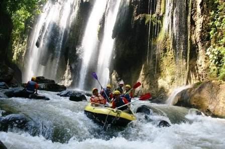 Arung Jeram Sungai Manna, 1. Obyek Wisata Jembatan Ampera dan Sungai Musi di Palembang, 2. Tempat Wisata Religi Masjid Cheng Hoo Palembang, 3. Obyek Wisata Bukit Siguntang di Palembang, 4. Tempat Wisata Sejarah Museum Sultan Mahmud Badaruddin II Palembang, 5. Tempat Wisata Sejarah Benteng Kuto Besak di Palembang, 6. Wisata Religi Masjid Agung Sultan Mahmud Badaruddin I Palembang, 7. Objek Wisata Gedung Kantor Walikota Palembang, 8. Tempat Wisata Keluarga Kembang Iwak Family Park di Palembang, 9. Tempat Wisata Alam Hutan Punti Kayu di Palembang, 10. Tempat Wisata Sejarah Taman Purbakala Kerajaan Sriwijaya di Palembang, 11. Tempat Wisata Kuliner Kampung Kapitan di Palembang, 12. Objek Wisata Monumen perjuangan rakyat Palembang, 13. Obyek Wisata Pulau Kemaro di Palembang, 14. Tempat Wisata Alam Air Terjun Lematang Indah , 15. Obyek Wisata Gunung Dempo, 16. Tempat Wisata Alam Air Terjun Bidadari di Lahat, 17. Obyek Wisata Alam Air Terjun Maung (Curup Maung), 18. Tempat Wisata Kuliner Terkenal Martabak HAR di Palembang, 19. Tempat Wisata Kuliner Pempek Candy di Palembang, 20. Tempat Wisata Kuliner Pempek SAGA di Palembang, 21. Arung Jeram Sungai Manna, 22. Waterboom OPI Jakabaring, 23. The Amanzi Waterpark CitraGrand City, 24. Fantasy Island Palembang, 25. Danau Ranau, 26. Kolam Renang Lumban Tirta, 27. Museum Negeri Balaputra Dewa, 28. Kampung Arab Palembang, 29. Rumah Rakit Sungai Musi, 30. Palembang Bird Park, 31. Pelabuhan Tanjung Api-Api, 32. Masjid Lawang Kidul, 33. Tangga 2001, 34. Tugu Belido, 35. Kopi Roda, 36. Bayt Al-Quran Raksasa, 37. Sungai Gerong, 38. Goa Putri, 39. Sekanak Sidewalk, 40. Danau OPI, 41. Museum Tekstil Palembang, 42. Waterpark Danau Tanah Mas, 43. Taman Pelangi, 44. Bukit Golf, 45. Klenteng Chandra Nadi, 46. G Art Studio, 47. Pulau Maspari, 48. Gelora Sriwijaya, 49. Warung Apung Sungai Musi, 50. Air Terjun Kematang Indah, 51. Kebun Teh Dempo