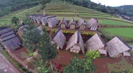 Berwisata ke Kampung Ciptagelar Sukabumi, 1. Wisata Pantai Cibangban, 2. Objek Wisata Goa Buniayu, 3. Tempat Wisata Pantai Ujung Genteng Sukabumi, 4. Wisata Pantai Cimaja, 5. Tempat Wisata Taman Rekreasi Selabintana Sukabumi, 6. Situ Gunung Sukabumi, 7. Kawah Ratu Sukabumi, 8. Rafting di Sungai Citarik, 9. Berwisata ke Kampung Ciptagelar Sukabumi, 10. Objek Wisata Arung Jeram Sungai Cicatih, 11. Tempat Wisata Geopark Ciletuh Sukabumi, 12. Tempat Wisata Situ Sukarame di Sukabumi, 13. Curug Sawer Sukabumi, 14. Wana Wisata Cipelang, Wisata Alam Pegunungan Sukabumi, 15. Objek wisata Pondok Halimun Sukabumi, 16. Objek Wisata Megalitik Cengkuk Sukabumi, 17. Objek Wisata Sumber Air Panas Cikundul Sukabumi, 18. Penangkaran Penyu Hijau di Pantai Pangumbahan, 19. Objek Wisata Alam Curug Cibeureum Sukabumi, 20. Tebing Panenjoan, 21. Objek Wisata Curug Cimarinjung Sukabumi, 22. Liburan ke Pantai Citepus Sukabumi, 23. Pantai Cikembang Sukabumi, 24. Curug Sentral Kebandungan, 25. Pantai Cipanarikan Sukabumi, 26. Pantai Amanda Ratu, 27. Bukit Karang Numpang, 28. Ryzzy Azzahra Waterpark, 29. Waterboom Nagrak, 30. Liburan ke Pantai Cibongkok Sukabumi, 31. Berwisata ke Pantai Ombak Tujuh Sukabumi, 32. Liburan Seru ke Pantai Cibuaya Sukabumi, 33. Rekreasi ke Pantai Karang Hawu Sukabumi, 34. Liburan yang Asyik ke Curug Awang Sukabumi, 35. Objek wisata Curug Cikaso Sukambumi, 36. Liburan Seru ke Curug Cigangsa Sukabumi, 37. Mengunjungi Curug Sentral Kabandungan nan Eksotis, 38. Nyebur ke Curug Sodong yang Adem, 39. Wisata Seru ke Curug Bibijilan Sukabumi, 40. Mengintip Curug Cirajeg yang Tersembunyi, 41. Curug Gentong nan cantik dan menawan, 42. Melihat Keindahan Danau Batu Bacan Sukabumi, 43. Berendam di Pemandian Air Panas Cisolok, 44. Gua Lalay Sukabumi Jawa Barat, 45. Taman Nasional Gunung Halimun Salak Sukabumi, 46. Taman Rekreasi Danau Lido Sukabumi, 47. Pantai Cicaladi, 48. Halimun Adventure Journey, 49. Rumah Fantasi, 50. Bravo Adventure, 51. Karang Aji Beach Villa, 52. Bukit Sabak, 53. Sabana Puncak Pilar, 54. Santa Sea Waterpark, 55. Jembatan Situ Gunung, 56. Geyser Cisolok, 57. Karang Para, 58. Curug Caweni, 59. Wisata Bukit Baros, 60. Camp Bravo, 61. Puncak Peuyeum, 62. Curug Cikanteh Sukabumi