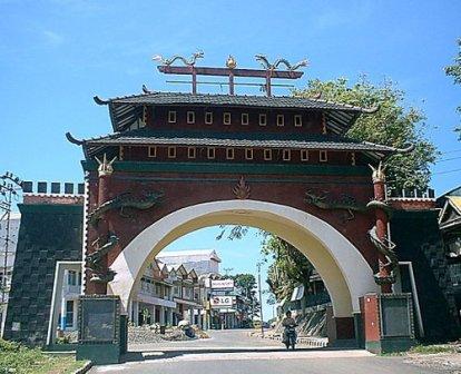Berwisata ke Kampung Tua Cina Bengkulu, 1. Pantai Panjang, 2. Tempat Wisata Sejarah Rumah Pengasingan Bung Karno, 3. Tempat Wisata Sejarah Benteng Marlborough Bengkulu, 4. Tempat Wisata Pantai Tapak Paderi Bengkulu, 5. Berwisata ke Kota Curup Bengkulu, 6. Tempat Wisata Danau Dendam Tak Sudah Bengkulu, 7. Tempat Wisata Danau Mas Harun Bastari Bengkulu, 8. Tempat Wisata Sejarah Museum Negeri Bengkulu, 9. Tempat Wisata Alam Bukit Kaba Bengkulu, 10. Berwisata ke Pulau Tikus Bengkulu, 11. Wisata Alam Sungai Air Berau Bengkulu, 12. Wisata ke Habitat Bunga Rafflesia Arnoldii Bengkulu, 13. Tempat Wisata Pantai Teluk Sepang Bengkulu, 14. Berwisata ke Air Terjun Curup, 15. Tempat Wisata Danau Lebong di Bengkulu Tengah, 16. Tempat Wisata Air Terjun Kepala Curup Bengkulu, 17. Tempat Wisata Air Terjun Sindang Kelingi Bengkulu, 18. Tempat Wisata Kebun Teh Bukit Daun Bengkulu, 19. Tempat Wisata Pantai Lais Bengkulu, 20. Tempat Wisata Air Terjun Curug Sembilan Bengkulu, 21. Objek Wisata Danau Gedang Bengkulu, 22. Tempat Wisata pantai Jakat Bengkulu, 23. Objek Wisata Tugu Thomas Parr Bengkulu, 24. Tempat Wisata Taman Hutan Raya Bengkulu, 25. Wisata ke Pusat Makanan Khas Bengkulu, 26. Berwisata ke Kampung Tua Cina Bengkulu, 27. Tempat Wisata Sungai Air Berau Muko-Muko Bengkulu, 28. Pantai Batung Badoro Muko-Muko Bengkulu, 29. Pantai Air Rami Mukomuko Bengkulu, 30. Danau Nibung Mukomuko Bengkulu, 31. Tempat Wisata Pantai Seluma Bengkulu, 32. Air Terjun Tri Muara Karang, 33. Pantai Sungai Suci, 34. Suban Air Panas Curup, 35. Danau Biru, 36. Pantai Padang Betuah, 37. Curug Mingga, 38. Air Terjun Suban, 39. Pantai Manula, 40. Pantai Linau, 41. Goa Kacamata, 42. Lubuk Sepit Kancing, 43. Pulau Enggano, 44. Arung Jeram Sungai Ketahun, 45. Pantai Bengkenang, 46. Air Terjun Singkai
