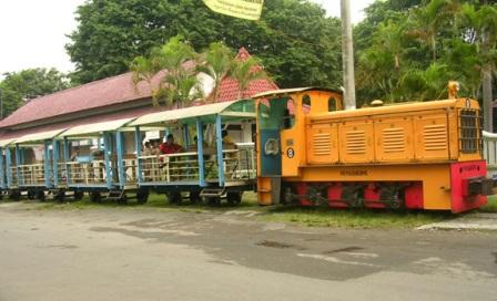 Berwisata ke Pabrik Gula Madukismo Yogyakarta, 1. Wisata Candi Prambanan, 2. Wisata Air Terjun Sri Gethuk, 3. Curug Indah Tegalrejo, 4. Pasar Beringharjo, 5. Sindu Kusuma Edupark (SKE), 6. Tugu Jogja, 7. Museum Benteng Vredeburg, 8. Taman Pintar Yogyakarta, 9. Gumuk Pasir Parangkusumo, 10. The Lost World Castle, 11. Wisata Istana Ratu Boko, 12. Pantai Pok Tunggal, 13. Pantai Parangtritis, 14. Pantai Baron, 15. Pantai Siung, 16. Pabrik Gula Madukismo, 17. Museum Mini Sisa Hartaku, 18. Museum Affandi, 19. Museum Sonobudoyo Siung, 20. Wisata Kotagede , 21. Keraton Ngayogyakarta Hadiningrat, 22. Kebun Binatang Gembira Loka, 23. Jalan Malioboro, 24. Kampung Wisata Taman Sari, 25. Hutan Pinus Mangunan, 26. Kebun Buah Mangunan Jogja, 27. Pantai Timang, 28. Wisata Goa Selarong, 29. Wisata Alam Kalibiru, 30. Cave Tubing di Goa Pindul, 31. Candi Sambisari, 32. Wisata Candi Plaosan, 33. “Cahaya Surga” di Gua Jomblang, 34. Bukit Parang Endog, 35. Bukit Bintang Jogja, 36. Pantai Indrayanti, 37. Pantai Jogan, 38. Pantai Sundak, 39. Pantai Krakal, 40. Goa Gelatik, 41. Cave Tubing Kalisuci, 42. Pantai Sadranan, 43. The World Landmarks Merapi Park, 44. Transmart Carrefour Maguwo, 45. Pantai Nglambor , 46. Jogja Bay Waterpark (Tutup Sementara), 47. Kebun Teh Nglinggo Jogja, 48. Tebing Breksi, 49. Wisata Hutan Mangrove Wana Tirta, 50. Taman Nasional Gunung Merapi, 51. Jurang Tembelan, 52. Gunung Api Purba Nglanggeran, 53. Candi Ijo D.I. Yogyakarta, 54. Alun-alun Kidul, Jogja, 55. Taman Pelangi Monjali, 56. Jalan Prawirotaman, 57. Titik Nol Yogyakarta, 58. Taman Budaya Yogyakarta, 59. Ekowisata Sungai Mudal, 60. Pojok Beteng, 61. HeHa Sky View, 62. HeHa Ocean View, 63. Tumpeng Menoreh, 64. Rumah Jembarati (Tutup), 65. Studio Alam Glampong, 66. Bukit Panguk Kediwung, 67. Curug Pulosari, 68. Seribu Batu Songgo Langit, 69. Embung Langensari, 70. Pantai Ngrawe (MESRA)