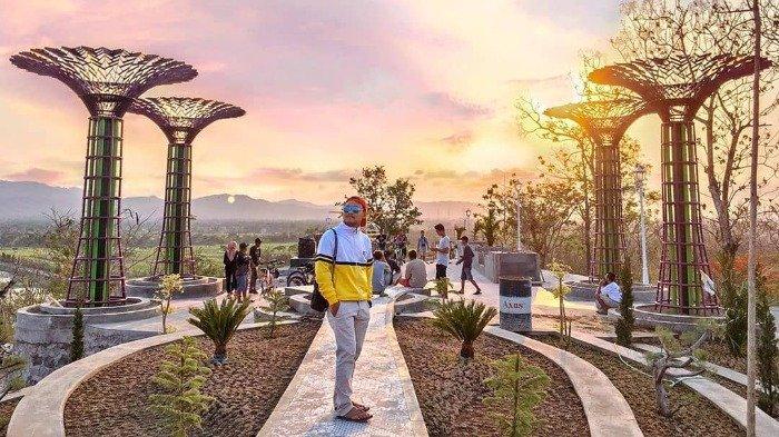 Bukit Sidoguro via Tribun Travel, 1. Tempat Wisata Sejarah Candi Prambanan Klaten, 2. Tempat Wisata Air Umbul Ponggok Klaten, 3. Obyek Wisata Mata Air Cokro Tulung Klaten, 4. River Boarding di Kali Pusur Klaten, 5. Obyek Wisata Air Umbul Jolotundo Klaten, 6. Obyek Wisata Air Lepen Kencana Klaten, 7. Objek Wisata Air Umbul Kapilaler Klaten, 8. Wahana Liburan Galuh Tirto Nirmolo Klaten, 9. Tempat Wisata Kuliner Warung Apung Rowo Jombor Klaten, 10. Tempat Wisata Sejarah Candi Merak Klaten, 11. Wisata Museum Gula Gondang Winangoen Klaten, 12. Wisata Budaya Perajin tanduk kerbau Keprabon Klaten, 13. Tempat Wisata Alam Puncak Clongop Klaten, 14. Tempat Wisata Sejarah Candi Lumbung Klaten, 15. Tempat Wisata Sejarah Candi Sewu Klaten, 16. Ziarah ke Makam Sunan Pandanaran Klaten, 17. Candi Plaosan, 18. Taman Lampion Klaten, 19. Deles Indah, 20. Pemandian Lumban Tirto, 21. Umbul Manten, 22. Candi Sojiwan, 23. Umbul Tirto Mulyono dan Tirto Mulyani, 24. Hutan Kota Gergunung, 25. Candi Bubrah, 26. Candi Gana, 27. Kebun Rambutan Desa Tulung, 28. Bukit Sidoguro, 29. Bukit Petung, 30. Taman 1000 Pelangi, 31. Gunung Watu Prahu, 32. Agrowisata Bonsai, 33. Taman Kamboja Klaten, 34. Umbul Nilo, 35. Umbul Gedaren, 36. Embung Tirto Mulyo, 37. Curug Indah Tegalrejo, 38. Sendang Gemuling, 39. Wisata Kali Talang, 40. Taman Bunga Kebon Asri, 41. Bukit Cinta Klaten