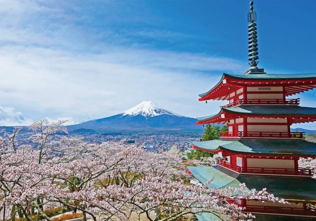 Chureito Pagoda via matcha-jp, Tempat Wisata di Jepang yang Wajib Dikunjungi, Tempat Wisata di Jepang lainnya, Tempat Wisata di Hiroshima, Tempat Wisata di Osaka Jepang