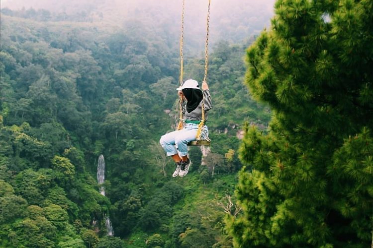 Coban Parang Tejo via IG @agendamalamraya, 1. Wisata Pantai Batu Bengkung Malang, 2. Wisata Batu Night Spectacular (BNS) Malang, 3. Wisata Jatim Park 1, 4. Wahana Wisata Jatim Park 2 Malang, 5. Alun-alun kota Malang, 6. Wisata Petik Apel Malang, 7. Masjid Tiban Malang, 8. Wisata Alam Air Terjun Coban Rondo Malang, 9. Wahana Wisata Eco Green Park Malang, 10. Wisata Museum Angkut Malang, 11. Wisata Pulau Sempu Malang, 12. Wisata Pantai Balekambang Malang, 13. Objek Wisata Bendungan Karangkates Malang, 14. Wahana Wisata Wendit Water Park Malang, 15. Tempat wisata Alam Selecta Malang, 16. Objek Wisata Agrowisata Wonosari Malang, 17. Wahana Wisata Taman Rekreasi Sengkaling Malang, 18. Wisata Kuliner dan Edukasi di Inggil Museum Resto Malang, 19. Wisata Alam Menikmati Kecantikan Alam Ala Omah kayu Malang, 20. Objek Wisata Uji Adrenalin Wisata Paralayang Malang, 21. Wisata Alam 7 Air Terjun Sumber Pitu Malang, 22. Berwisata Menikmati Keperawanan Pantai Sipelot Malang, 23. Tempat Wisata Edukasi Museum Kesehatan Jiwa Malang, 24. Wisata Alam Sumber Air Krabyakan Malang, 25. Wisata Pantai Ngliyep nan Indah di Malang, 26. Wisata Sejarah di Museum D’Topeng Malang, 27. Objek Wisata Panen Madu di Agro Tawon Rimba Raya Malang, 28. Wisata Sejarah Gerbong Maut di Museum Brawijaya Malang, 29. Wisata Edukasi Museum Malang Tempo Doeloe, 30. Objek Wisata Pemandian Air Panas Cangar Batu Malang, 31. Objek Wisata Secret zoo Kebun Binatang Batu Malang, 32. Tempat Wisata Kuliner Es Krim Legendaris di Toko Oen Malang, 33. Mata Air Sumber Sirah, 34. Coban Nirwana atau Coban Mbok Karimah, 35. Pemandian Kalireco Lawang, 36. Teluk Bidadari, 37. Banyu Anjlok, 38. Wisata Tubing Wringinanom, 39. Coban Tundo, 40. Pantai Kedung Celeng, 41. Air Terjun Coban Pelangi, 42. Gua Lo Bangi, 43. Ndayung Rafting, 44. Waduk Selorejo Malang, 45. Pantai Tiga Warna Malang, 46. Teluk Kletekan Malang, 47. Pantai Lenggoksono Malang, 48. Pantai Bajul Mati Malang, 49. Jawa Timur Park 3, 50. Kampung Warna Warni Jodipan, 51. Candi Badut, 51. Sumber Jenon, 52. Wisata Pujon Kidul, 53. Pantai Sendang Biru, 54. Hawai Waterpark, 55. Pura Luhur Giri Arjuno, 56. Museum Tubuh, 57. Kusuma Waterpark, 58. Candi Songgoriti, 59. Taman Singha Merjosari, 60. Taman Kelinci, 61. Candi Singosari, 62. Pura Luhur Giri Arjuno, 63. Masjid Agung Malang, 64. Masjid Annur Batu, 65. Coban Rais, 66. River Tubing di Sungai Amprong, 67. Sumber Maron, 68. Coban Jahe, 69. Coban Talun, 70. Coban Parang Tejo, 71. Coban Gintung, 72. Coban Sewu, 73. Coban Putri, 74. Rafting Kaliwatu, 75. Sumber Taman, 76. Bukit Bulu, 77. De Tjangkul Batu, 78. Taman Labirin Coban Rondo, 79. Bukit Binglis, 80. Bukit Cinta, 81. Bukit Bintang, 82. Bukit Teletubbies, 83. Bukit Asmoro, 84. Bukit Budug Asu, 85. Pantai Banyu Meneng, 86. Pantai Selok, 87. Pantai Sendiki, 88. Pantai Goa Cina, 89. Pantai Sendang Biru, 90. Pantai Watu Leter, 91. Pantai Wedi Awu, 92. Pantai Jonggring Saloko, 93. Pantai Wedi Putih, 94. Pantai Bangsong, 95. Pantai Teluk Asmoro, 96. Pantai Telok, 97. Pantai Parang Dowo, 98. Pantai Jolangkung, 99. Pantai Tomen