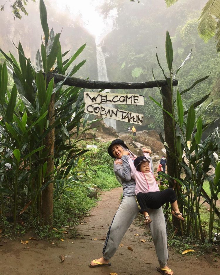 Coban Talun via IG @risapenyit, 1. Wisata Pantai Batu Bengkung Malang, 2. Wisata Batu Night Spectacular (BNS) Malang, 3. Wisata Jatim Park 1, 4. Wahana Wisata Jatim Park 2 Malang, 5. Alun-alun kota Malang, 6. Wisata Petik Apel Malang, 7. Masjid Tiban Malang, 8. Wisata Alam Air Terjun Coban Rondo Malang, 9. Wahana Wisata Eco Green Park Malang, 10. Wisata Museum Angkut Malang, 11. Wisata Pulau Sempu Malang, 12. Wisata Pantai Balekambang Malang, 13. Objek Wisata Bendungan Karangkates Malang, 14. Wahana Wisata Wendit Water Park Malang, 15. Tempat wisata Alam Selecta Malang, 16. Objek Wisata Agrowisata Wonosari Malang, 17. Wahana Wisata Taman Rekreasi Sengkaling Malang, 18. Wisata Kuliner dan Edukasi di Inggil Museum Resto Malang, 19. Wisata Alam Menikmati Kecantikan Alam Ala Omah kayu Malang, 20. Objek Wisata Uji Adrenalin Wisata Paralayang Malang, 21. Wisata Alam 7 Air Terjun Sumber Pitu Malang, 22. Berwisata Menikmati Keperawanan Pantai Sipelot Malang, 23. Tempat Wisata Edukasi Museum Kesehatan Jiwa Malang, 24. Wisata Alam Sumber Air Krabyakan Malang, 25. Wisata Pantai Ngliyep nan Indah di Malang, 26. Wisata Sejarah di Museum D’Topeng Malang, 27. Objek Wisata Panen Madu di Agro Tawon Rimba Raya Malang, 28. Wisata Sejarah Gerbong Maut di Museum Brawijaya Malang, 29. Wisata Edukasi Museum Malang Tempo Doeloe, 30. Objek Wisata Pemandian Air Panas Cangar Batu Malang, 31. Objek Wisata Secret zoo Kebun Binatang Batu Malang, 32. Tempat Wisata Kuliner Es Krim Legendaris di Toko Oen Malang, 33. Mata Air Sumber Sirah, 34. Coban Nirwana atau Coban Mbok Karimah, 35. Pemandian Kalireco Lawang, 36. Teluk Bidadari, 37. Banyu Anjlok, 38. Wisata Tubing Wringinanom, 39. Coban Tundo, 40. Pantai Kedung Celeng, 41. Air Terjun Coban Pelangi, 42. Gua Lo Bangi, 43. Ndayung Rafting, 44. Waduk Selorejo Malang, 45. Pantai Tiga Warna Malang, 46. Teluk Kletekan Malang, 47. Pantai Lenggoksono Malang, 48. Pantai Bajul Mati Malang, 49. Jawa Timur Park 3, 50. Kampung Warna Warni Jodipan, 51. Candi Badut, 51. Sumber Jenon, 52. Wisata Pujon Kidul, 53. Pantai Sendang Biru, 54. Hawai Waterpark, 55. Pura Luhur Giri Arjuno, 56. Museum Tubuh, 57. Kusuma Waterpark, 58. Candi Songgoriti, 59. Taman Singha Merjosari, 60. Taman Kelinci, 61. Candi Singosari, 62. Pura Luhur Giri Arjuno, 63. Masjid Agung Malang, 64. Masjid Annur Batu, 65. Coban Rais, 66. River Tubing di Sungai Amprong, 67. Sumber Maron, 68. Coban Jahe, 69. Coban Talun, 70. Coban Parang Tejo, 71. Coban Gintung, 72. Coban Sewu, 73. Coban Putri, 74. Rafting Kaliwatu, 75. Sumber Taman, 76. Bukit Bulu, 77. De Tjangkul Batu, 78. Taman Labirin Coban Rondo, 79. Bukit Binglis, 80. Bukit Cinta, 81. Bukit Bintang, 82. Bukit Teletubbies, 83. Bukit Asmoro, 84. Bukit Budug Asu, 85. Pantai Banyu Meneng, 86. Pantai Selok, 87. Pantai Sendiki, 88. Pantai Goa Cina, 89. Pantai Sendang Biru, 90. Pantai Watu Leter, 91. Pantai Wedi Awu, 92. Pantai Jonggring Saloko, 93. Pantai Wedi Putih, 94. Pantai Bangsong, 95. Pantai Teluk Asmoro, 96. Pantai Telok, 97. Pantai Parang Dowo, 98. Pantai Jolangkung, 99. Pantai Tomen