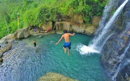 Coban Tundo, 1. Wisata Pantai Batu Bengkung Malang, 2. Wisata Batu Night Spectacular (BNS) Malang, 3. Wisata Jatim Park 1, 4. Wahana Wisata Jatim Park 2 Malang, 5. Alun-alun kota Malang, 6. Wisata Petik Apel Malang, 7. Masjid Tiban Malang, 8. Wisata Alam Air Terjun Coban Rondo Malang, 9. Wahana Wisata Eco Green Park Malang, 10. Wisata Museum Angkut Malang, 11. Wisata Pulau Sempu Malang, 12. Wisata Pantai Balekambang Malang, 13. Objek Wisata Bendungan Karangkates Malang, 14. Wahana Wisata Wendit Water Park Malang, 15. Tempat wisata Alam Selecta Malang, 16. Objek Wisata Agrowisata Wonosari Malang, 17. Wahana Wisata Taman Rekreasi Sengkaling Malang, 18. Wisata Kuliner dan Edukasi di Inggil Museum Resto Malang, 19. Wisata Alam Menikmati Kecantikan Alam Ala Omah kayu Malang, 20. Objek Wisata Uji Adrenalin Wisata Paralayang Malang, 21. Wisata Alam 7 Air Terjun Sumber Pitu Malang, 22. Berwisata Menikmati Keperawanan Pantai Sipelot Malang, 23. Tempat Wisata Edukasi Museum Kesehatan Jiwa Malang, 24. Wisata Alam Sumber Air Krabyakan Malang, 25. Wisata Pantai Ngliyep nan Indah di Malang, 26. Wisata Sejarah di Museum D’Topeng Malang, 27. Objek Wisata Panen Madu di Agro Tawon Rimba Raya Malang, 28. Wisata Sejarah Gerbong Maut di Museum Brawijaya Malang, 29. Wisata Edukasi Museum Malang Tempo Doeloe, 30. Objek Wisata Pemandian Air Panas Cangar Batu Malang, 31. Objek Wisata Secret zoo Kebun Binatang Batu Malang, 32. Tempat Wisata Kuliner Es Krim Legendaris di Toko Oen Malang, 33. Mata Air Sumber Sirah, 34. Coban Nirwana atau Coban Mbok Karimah, 35. Pemandian Kalireco Lawang, 36. Teluk Bidadari, 37. Banyu Anjlok, 38. Wisata Tubing Wringinanom, 39. Coban Tundo, 40. Pantai Kedung Celeng, 41. Air Terjun Coban Pelangi, 42. Gua Lo Bangi, 43. Ndayung Rafting, 44. Waduk Selorejo Malang, 45. Pantai Tiga Warna Malang, 46. Teluk Kletekan Malang, 47. Pantai Lenggoksono Malang, 48. Pantai Bajul Mati Malang, 49. Jawa Timur Park 3, 50. Kampung Warna Warni Jodipan, 51. Candi Badut, 51. Sumber Jenon, 52. Wisata Pujon Kidul, 53. Pantai Sendang Biru, 54. Hawai Waterpark, 55. Pura Luhur Giri Arjuno, 56. Museum Tubuh, 57. Kusuma Waterpark, 58. Candi Songgoriti, 59. Taman Singha Merjosari, 60. Taman Kelinci, 61. Candi Singosari, 62. Pura Luhur Giri Arjuno, 63. Masjid Agung Malang, 64. Masjid Annur Batu, 65. Coban Rais, 66. River Tubing di Sungai Amprong, 67. Sumber Maron, 68. Coban Jahe, 69. Coban Talun, 70. Coban Parang Tejo, 71. Coban Gintung, 72. Coban Sewu, 73. Coban Putri, 74. Rafting Kaliwatu, 75. Sumber Taman, 76. Bukit Bulu, 77. De Tjangkul Batu, 78. Taman Labirin Coban Rondo, 79. Bukit Binglis, 80. Bukit Cinta, 81. Bukit Bintang, 82. Bukit Teletubbies, 83. Bukit Asmoro, 84. Bukit Budug Asu, 85. Pantai Banyu Meneng, 86. Pantai Selok, 87. Pantai Sendiki, 88. Pantai Goa Cina, 89. Pantai Sendang Biru, 90. Pantai Watu Leter, 91. Pantai Wedi Awu, 92. Pantai Jonggring Saloko, 93. Pantai Wedi Putih, 94. Pantai Bangsong, 95. Pantai Teluk Asmoro, 96. Pantai Telok, 97. Pantai Parang Dowo, 98. Pantai Jolangkung, 99. Pantai Tomen