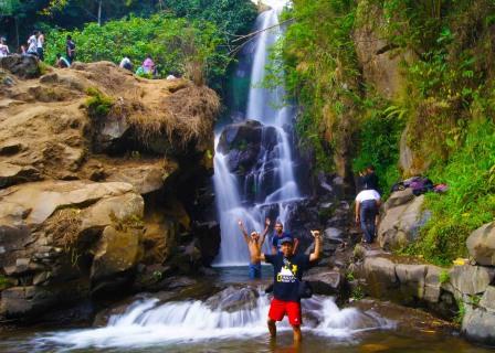Curug Jejeg, 1. Pemandian Air Panas Guci, 2. Pantai Purwahamba Indah, 3. Tirta Waduk Cacaban , 4. Agro Wisata Loco Antik , 5. Curug Cantel Bumijawa, 6. Curug Putri , 7. Pantai Alam Indah, 8. Bahari Waterpark Tegal, 9. Wana Wisata Clirit View, 10. Rita Park, 11. Alun-alun Kota Tegal, 12. Taman Rakyat Slawi Ayu, 13. Guci Forest, 14. Sulaku Bumijawa Park, 15. Taman Anggrek Tuwel Guci, 16. Guciku Hot Waterboom, 17. The Baron Hill of Guci, 18. Waterboom Yogya, 19. Konsorsium Rumah Wayang, 20. Bukit Goa Lawa atau Bukit Batu Agung, 21. Danau Beko Margasari, 22. Jembatan Gantung Danawarih, 23. Kawasan Konservasi Karang Jeruk, 24. Wisata Kesehatan Jamu (WKJ) Kalibakung, 25. Monumen Bahari, 26. Curug Pitu Margasari, 27. Situs Manusia Purba Semedo, 28. Pantai Muarareja Indah, 29. Taman Poci, 30. Curug Jejeg, 31. Curug Luhur, 32. Curug Kembar, 33. Kolam Renang Samudra Slawi, 34. Bukit Rangkok Pagerwangi, 35. Kebun Melati Maribaya, 36. Curug Penganten, 37. Pacific Mall, 38. Bukit Bintang Guci, 39. Curug Sentul Cawitali, 40. Curug Jedor Guci, 41. Curug Longan, 42. Kolam Renang Hj. Muriyah Slawi, 43. Telaga Air Cempaka, 44. Gunung Tanjung