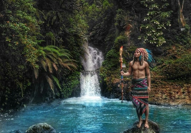 Curug Tilu Leuwi Opat, 1. Gunung Tangkuban Perahu, 2. Trans Studio Bandung, 3. Wisata Kawah Putih Ciwidey, 4. Curug Dago di Bandung, 5. Wisata Belanja Pasar Baru di Bandung, 6. Wisata Edukasi Observatorium Bosscha di Bandung, 7. Wisata Alam Danau Situ Patenggang di Bandung, 8. Wisata Air Panas Ciater, 9. Wisata Kampung Gajah di Bandung (Tutup Permanen), 10. Tempat Wisata Kebun Binatang di Bandung, 11. Wisata Rumah Mode Bandung, 12. Wisata Seni Saung Angklung Udjo Di Bandung, 13. Wisata Edukasi Museum Geologi Bandung, 14. Paskal Food Market, 15. Rumah Strawberry Ciwidey, 16. Cihampelas Walk, 17. Museum Konferensi Asia Afrika, 18. Museum Sri Baduga Bandung, 19. Taman Lalu Lintas Ade Irma Suryani, 20. Kolam Renang Karang Setra, 21. Taman Wisata Alam Maribaya, 22. Kawasan Punclut Bandung Utara, 23. Kebun Bunga Cihideung, 24. Tempat Wisata De’Ranch, 25. Wisata Kuliner Floating Market, 26. Perkebunan Teh Rancabali, 27. Wisata Air Panas Ciwalini, 28. Wisata Bumi Perkemahan Ranca Upas, 29. Little Seoul Bandung, 30. Dusun Bambu Lembang, 31. Taman Hutan Raya Ir Djuanda, 32. Curug Upas, 33. Ciwidey Valley Resort, 34. Sendang Kahuripan, 35. Situ Cileunca, 36. Taman Balai Kota, 37. Gunung Puntang, 38. Stone Garden, 39. Chinatown Bandung, 40. Bird Pavilion, 41. Curug Malela, 42. Tebing Keraton, 43. Puncak Bintang, 44. Amazing Art World, 45. Street Gourmet, 46. Curug Cimahi, 47. Tafso Barn, 48. Sanghyang Heuleut, 49. The Great Asia Afrika, 50. Tebing Citatah, 51. Jalan Braga, 52. D’Dieuland, 53. Jembatan Kereta Api Cikudapateuh Ciwidey, 54. Upside Down World Bandung, 55. Orchid Forest Cikole, 56. Kebun Teh Sukawana, 57. Kampoeng Tulip, 58. Kampung Pasir Ipis, 59. Kebun Bunga Begonia, 60. Wisata Grafika Cikole, 61. Pine Forest Camp Lembang, 62. The Lodge Maribaya, 63. Farm House Susu Lembang, 64. Glamping Lakeside, 65. Curug Keraton Cibodas, 66. Curug Layung Lembang, 67. Curug Tilu Leuwi Opat, 68. Jendela Alam, 69. Ciwangun Indah Camp (CIC) Lembang, 70. Taman Miniatur Kereta Api, 71. Lereng Anteng Panoramic Coffee, 72. Gunung Putri Lembang, 73. Kawasan Berkuda Ganesha H Equestrian, 74. Bukit Labyrinth Ganesha H Equestrian, 75. Bukit Pangjebolan Lembang, 76. Argowisata Kawah Rengganis, 77. Pemandian Air Panas Ciwalini, 78. Curug Cipanji Bandung, 79. Wisata Air Curug Tilu, 80. Bukit Jamur Rancabolang Ciwidey, 81. Barusen Hills, 82. Kampung Cai Rancaupas, 83. Bumi Perkemahan Ranca Cangkuang, 84. Cimanggu Hot Spring & Cottage, 85. Taman Kelinci Ciwidey, 86. Danau eMTe Highland Resort, 87. Green Hill Park TWA Cimanggu