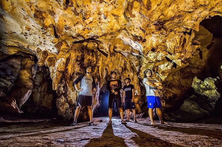 Goa Gelatik via IG @lakubecik, 1. Wisata Candi Prambanan, 2. Wisata Air Terjun Sri Gethuk, 3. Curug Indah Tegalrejo, 4. Pasar Beringharjo, 5. Sindu Kusuma Edupark (SKE), 6. Tugu Jogja, 7. Museum Benteng Vredeburg, 8. Taman Pintar Yogyakarta, 9. Gumuk Pasir Parangkusumo, 10. The Lost World Castle, 11. Wisata Istana Ratu Boko, 12. Pantai Pok Tunggal, 13. Pantai Parangtritis, 14. Pantai Baron, 15. Pantai Siung, 16. Pabrik Gula Madukismo, 17. Museum Mini Sisa Hartaku, 18. Museum Affandi, 19. Museum Sonobudoyo Siung, 20. Wisata Kotagede , 21. Keraton Ngayogyakarta Hadiningrat, 22. Kebun Binatang Gembira Loka, 23. Jalan Malioboro, 24. Kampung Wisata Taman Sari, 25. Hutan Pinus Mangunan, 26. Kebun Buah Mangunan Jogja, 27. Pantai Timang, 28. Wisata Goa Selarong, 29. Wisata Alam Kalibiru, 30. Cave Tubing di Goa Pindul, 31. Candi Sambisari, 32. Wisata Candi Plaosan, 33. “Cahaya Surga” di Gua Jomblang, 34. Bukit Parang Endog, 35. Bukit Bintang Jogja, 36. Pantai Indrayanti, 37. Pantai Jogan, 38. Pantai Sundak, 39. Pantai Krakal, 40. Goa Gelatik, 41. Cave Tubing Kalisuci, 42. Pantai Sadranan, 43. The World Landmarks Merapi Park, 44. Transmart Carrefour Maguwo, 45. Pantai Nglambor , 46. Jogja Bay Waterpark (Tutup Sementara), 47. Kebun Teh Nglinggo Jogja, 48. Tebing Breksi, 49. Wisata Hutan Mangrove Wana Tirta, 50. Taman Nasional Gunung Merapi, 51. Jurang Tembelan, 52. Gunung Api Purba Nglanggeran, 53. Candi Ijo D.I. Yogyakarta, 54. Alun-alun Kidul, Jogja, 55. Taman Pelangi Monjali, 56. Jalan Prawirotaman, 57. Titik Nol Yogyakarta, 58. Taman Budaya Yogyakarta, 59. Ekowisata Sungai Mudal, 60. Pojok Beteng, 61. HeHa Sky View, 62. HeHa Ocean View, 63. Tumpeng Menoreh, 64. Rumah Jembarati (Tutup), 65. Studio Alam Glampong, 66. Bukit Panguk Kediwung, 67. Curug Pulosari, 68. Seribu Batu Songgo Langit, 69. Embung Langensari, 70. Pantai Ngrawe (MESRA)