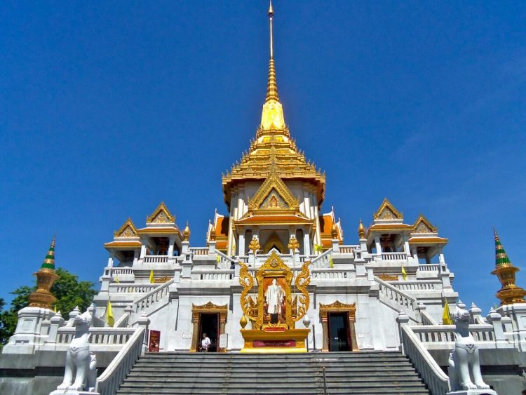Golden Buddha (Wat Traimit), 1. Kuil Budha Berbaring, Wat Pho Bangkok, 2. Kuil Patung Emas Buddha (Ton Gold Budha) Bangkok, 3. Tempat Wisata Kuil Emerald Buddha, Wat Pra Keaw Bangkok, 4. Tempat Wisata Mansion Vimanmek Bangkok, 5. Tempat Wisata Khaosan Road Bangkok, 6. Tempat Wisata China Town Bangkok, 7. Tempat Wisata Dream World Garden Bangkok, 8. Tempat Wisata Siam Niramit Show Bangkok, 9. Tempat Wisata Emporium Mall Bangkok, 10. Tempat Wisata Siam Ancient City Bangkok, 11. Wisata ke Four Face Buddha Bangkok, 12. Wisata Bangkok Dinner Cruises, 13. Wisata Pratunam Market Bangkok, 14. Tempat Wisata Siam Paragon Bangkok, 15. Tempat Wisata Lumpini Park Bangkok, 16. Tempat Wisata Kuil Fajar (Wat Arun) Bangkok, 17. Tempat Wisata Siam Ocean World Bangkok, 18. Tempat Wisata Royal Grand Palace Bangkok, 19. Tempat Wisata Kuil Buddha Zamrud (Wat Phra Kaew) Bangkok, 20. Tempat Wisata Bangkok Correction Museums, 21. Wisata ke Bangkok Forensic Museum, 22. Tempat Wisata Batcat Toy Museum Bangkok, 23. Tempat Wisata Belanja Chatuchak Weekend Market Bangkok, 24. Tempat Wisata Jim Thompson House and Museum Bangkok, 25. Tempat Wisata Museum Lilin Madame Tussauds Bangkok, 26. Golden Buddha (Wat Traimit), 27. Mahanakhon SkyWalk, 28. ASIATIQUE The Riverfront, 29. Safari World, 30. MBK Center, 31. Wat Saket (Phukhao Thong), 32. Central World, 33. Bangkok National Museum, 34. Bangkok Art and Culture Centre, 35. Museum of Floral Culture, 36. Siam Park City