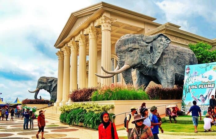 Jatim Park 2, 1. Wisata Pantai Batu Bengkung Malang, 2. Wisata Batu Night Spectacular (BNS) Malang, 3. Wisata Jatim Park 1, 4. Wahana Wisata Jatim Park 2 Malang, 5. Alun-alun kota Malang, 6. Wisata Petik Apel Malang, 7. Masjid Tiban Malang, 8. Wisata Alam Air Terjun Coban Rondo Malang, 9. Wahana Wisata Eco Green Park Malang, 10. Wisata Museum Angkut Malang, 11. Wisata Pulau Sempu Malang, 12. Wisata Pantai Balekambang Malang, 13. Objek Wisata Bendungan Karangkates Malang, 14. Wahana Wisata Wendit Water Park Malang, 15. Tempat wisata Alam Selecta Malang, 16. Objek Wisata Agrowisata Wonosari Malang, 17. Wahana Wisata Taman Rekreasi Sengkaling Malang, 18. Wisata Kuliner dan Edukasi di Inggil Museum Resto Malang, 19. Wisata Alam Menikmati Kecantikan Alam Ala Omah kayu Malang, 20. Objek Wisata Uji Adrenalin Wisata Paralayang Malang, 21. Wisata Alam 7 Air Terjun Sumber Pitu Malang, 22. Berwisata Menikmati Keperawanan Pantai Sipelot Malang, 23. Tempat Wisata Edukasi Museum Kesehatan Jiwa Malang, 24. Wisata Alam Sumber Air Krabyakan Malang, 25. Wisata Pantai Ngliyep nan Indah di Malang, 26. Wisata Sejarah di Museum D’Topeng Malang, 27. Objek Wisata Panen Madu di Agro Tawon Rimba Raya Malang, 28. Wisata Sejarah Gerbong Maut di Museum Brawijaya Malang, 29. Wisata Edukasi Museum Malang Tempo Doeloe, 30. Objek Wisata Pemandian Air Panas Cangar Batu Malang, 31. Objek Wisata Secret zoo Kebun Binatang Batu Malang, 32. Tempat Wisata Kuliner Es Krim Legendaris di Toko Oen Malang, 33. Mata Air Sumber Sirah, 34. Coban Nirwana atau Coban Mbok Karimah, 35. Pemandian Kalireco Lawang, 36. Teluk Bidadari, 37. Banyu Anjlok, 38. Wisata Tubing Wringinanom, 39. Coban Tundo, 40. Pantai Kedung Celeng, 41. Air Terjun Coban Pelangi, 42. Gua Lo Bangi, 43. Ndayung Rafting, 44. Waduk Selorejo Malang, 45. Pantai Tiga Warna Malang, 46. Teluk Kletekan Malang, 47. Pantai Lenggoksono Malang, 48. Pantai Bajul Mati Malang, 49. Jawa Timur Park 3, 50. Kampung Warna Warni Jodipan, 51. Candi Badut, 51. Sumber Jenon, 52. Wisata Pujon Kidul, 53. Pantai Sendang Biru, 54. Hawai Waterpark, 55. Pura Luhur Giri Arjuno, 56. Museum Tubuh, 57. Kusuma Waterpark, 58. Candi Songgoriti, 59. Taman Singha Merjosari, 60. Taman Kelinci, 61. Candi Singosari, 62. Pura Luhur Giri Arjuno, 63. Masjid Agung Malang, 64. Masjid Annur Batu, 65. Coban Rais, 66. River Tubing di Sungai Amprong, 67. Sumber Maron, 68. Coban Jahe, 69. Coban Talun, 70. Coban Parang Tejo, 71. Coban Gintung, 72. Coban Sewu, 73. Coban Putri, 74. Rafting Kaliwatu, 75. Sumber Taman, 76. Bukit Bulu, 77. De Tjangkul Batu, 78. Taman Labirin Coban Rondo, 79. Bukit Binglis, 80. Bukit Cinta, 81. Bukit Bintang, 82. Bukit Teletubbies, 83. Bukit Asmoro, 84. Bukit Budug Asu, 85. Pantai Banyu Meneng, 86. Pantai Selok, 87. Pantai Sendiki, 88. Pantai Goa Cina, 89. Pantai Sendang Biru, 90. Pantai Watu Leter, 91. Pantai Wedi Awu, 92. Pantai Jonggring Saloko, 93. Pantai Wedi Putih, 94. Pantai Bangsong, 95. Pantai Teluk Asmoro, 96. Pantai Telok, 97. Pantai Parang Dowo, 98. Pantai Jolangkung, 99. Pantai Tomen