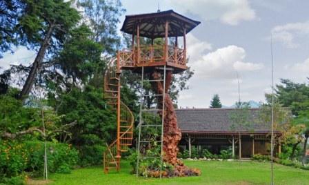Kebun Wisata Inkarla, 1. Tempat Wisata di puncak – Curug Panjang, 2. Tempat Wisata di puncak – Taman Wisata Matahari, 3. Tempat Wisata di puncak – Taman Riung Gunung, 4. Tempat Wisata di puncak – Curug Cilember, 5. Tempat Wisata di puncak – Telaga Warna, 6. Tempat Wisata di puncak – Desa Wisata Pancawati, 7. Tempat Wisata di puncak – Curug Kembar, 8. Tempat Wisata di puncak – Taman Safari, 9. Tempat Wisata di puncak – Curug Cibeureum, 10. Tempat Wisata di puncak – Istana Presiden Cipanas, 11. Tempat Wisata di puncak – Melrimba Garden, 12. Tempat Wisata di puncak – Kebun Wisata Inkarla, 13. Taman Nasional Gunung Gede Pangrango, 14. Tempat Wisata di puncak – Agro Wisata Gunung Mas, 15. Tempat Wisata di puncak – Wisata Citamiang, 16. Little Venice Kota Bunga, 17. Tempat Wisata di puncak – Seruni Tematik Hotel, 18. Pusat Pendidikan Konservasi Alam Bodogol, 19. Tempat Wisata di Puncak – Taman Rekreasi Lido, 21. Wisata Desa Kampung Bambu Puncak Bogor, 22. Warso Farm Puncak Bogor, 23. Taman Wisata Air Panas Tirta Sanita Ciseeng, 24. Cimory Riverside, 25. Pondok Rasamala, 26. Kebun Raya Cibodas, 27. Penangkaran Rusa Giri Jaya Cariu, 28. Bukit Gantole Puncak, 29. Curug Hordeng, 30. Bukit Alesano, 31. Leuwi Lieuk, 32. Gunung Pancar, 33. Taman Bunga Nusantara, 34. Curug Cibaliung, 35. Telaga Biru Cipanas, 36. Menginap di Puncak Pass Resort dengan View Pemandangan yang Indah, 37. Wisata Religi di Masjid At-Ta’awun