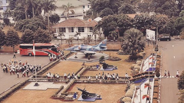 Museum Satria via IG @alvinaprillian, 1. Wisata Pantai Maron, 2. Wisata Lawang Sewu di Semarang, 3. Kampoeng Wisata Taman Lele di Semarang, 4. Wisata Pantai Marina, 5. Wisata Pantai Tirang di Semarang, 6. Berwisata di Masjid Agung Jawa Tengah (MAJT), 7. Wisata Air Terjun Kali Pancur di Semarang, 8. Wisata Pagoda Buddhagaya Watugong di Semarang, 9. Taman Rekreasi Wonderia di Semarang, 10. Wisata Curug Benowo di Semarang, 11. Wisata Goa Kreo Semarang, 12. Wisata Sam Poo Kong, 13. Wisata Museum Ronggowarsito, 14. Berwisata ke Kota Lama Semarang, 15. Berwisata ke Komplek Pecinan Semarang, 16. Jalan Pahlawan Semarang, 17. Pasar Rakyat Simpang Lima, 18. Wisata Hutan Tinjomoyo di Semarang, 19. Wisata Kebun Binatang Mangkang di Semarang, 20. Wisata Tugu Muda, 21. Wisata Museum Mandala Bakti di Semarang, 22. Wisata Bukit Gombel di Semarang, 23. Wisata Water Blaster Bukit Candi Golf di Semarang, 24. Wisata Stasiun Tawang di Semarang, 25. Wisata ke Masjid Menara (Layur) di Semarang, 26. Wisata ke BSB (Bukit Semarang Baru), 27. Maerokoco Semarang, 28. Wisata Taman KB (wisata kuliner) di Semarang, 29. Wisata Brown Canyon, 29. Jalan Pandanaran (pusat jajanan semarang), 30. Wisata Keluarga New Bandungan Indah Waterpark, 31. Museum Muri di Semarang, 33. Candi Gedong Songo + Pemandian Air Panas, 34. Kebun Teh Medini di Semarang , 35. Air terjun + Pemandian Air Panas Gonoharjo, 36. Curug Lawe di Semarang, 37. Kebun Karet BSB di Semarang, 38. Wisata Gelora Jati Diri di Semarang, 39. Kebun Buah Boja, 40. Tempat Wisata Taman Unyil Ungaran, 41. Pemancingan Baron, 42. Umbul Sidomukti, 43. Lembah Kalipancur, 44. Waduk Diponegoro, 45. Saloka Theme Park, 46. Masjid Kapal Semarang, 47. Taman Bunga Bandungan, 48. Flower Farm Setiya Aji, 49. Kebun Durian Semarang, 50. Watu Gunung Ungaran, 51. Air Terjun Semirang, 52. Pura Agung Giri Natha, 53. Semarang Gallery, 54. Kampung Batik, 55. Kampung Tematik Jawi, 56. Kampoeng Kopi Banaran, 58. Taman Djamoe Indonesia, 59. Old City 3D Trick Art Museum, 60. Goa Rong View, 61. Jembatan Biru Ambarawa, 62. La Kana Chapel, 63. Gereja Blenduk, 64. Museum Satria, 65. Semarang Fair (PRPP), 66. Hutan Penggaron, 67. Hutan Mangrove, 68. Pasar Johar disaat Dugderan, 69. Wisata Kuliner Lumpia Semarang, 70. Pondok Kopi Sidomukti Ungaran, 71. Wisata Susan SPA Bandungan, 72. Jembatan Harapan, 73. Hutan Pinus, 74. Kamu Pecinta Sambal? Cobain ke Waroeng Kaligarong!