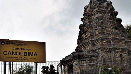 Obyek Wisata Candi Bima di Dieng, 1. Obyek Wisata Alam Bukit Sikunir Dieng, 2. Tempat Wisata Telaga Pengilon Dieng, 3. Objek Wisata Telaga Merdada Dieng, 4. Pendakian Gunung Prau Dieng, 5. Obyek Wisata Candi Arjuna Dieng, 6. Liburan ke Dieng Plateau Theater, 7. Tempat Wisata Gardu Pandang Tieng, 8. Tempat Wisata Alam Batu Ratapan Angin di Dieng, 9. Objek Wisata Sumur Jalatunda di Dieng, 10. Obyek Wisata Kawah Sikidang di Dieng, 11. Tempat Wisata Alam Telaga Warna di Dieng, 12. Tempat Wisata Telaga Cebong di Dieng, 13. Obyek Wisata Candi Bima di Dieng, 14. Obyek Wisata Kawah Candradimuka Dieng, 15. Obyek Wisata Kawah Sileri Dieng, 16. Tempat Wisata Museum Kailasa di Dieng, 17. Tempat Wisata Kuliner di Dieng, 18. Obyek Wisata Gua Semar Dieng, 19. Tempat Bermain di Mata air Sungai Serayu Dieng, 20. Arung Jeram di Dieng, 21. Telaga Menjer, 22. Savana Pangonan, 23. Telaga Dringo, 24. Petak 9 Dieng