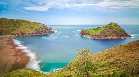 Pantai Payangan, 1. Tempat Wisata Pantai Pasir Putih Malikan (Papuma) Jember, 2. Tempat Wisata Pantai Watu Ulo Jember, 3. Tempat Wisata Keluarga Pantai Bandealit di Jember, 4. Tempat Wisata Pantai Puger di Jember, 5. Obyek Wisata Keluarga Tiara Waterpark di Jember, 6. Objek Wisata Keluarga Pemandian Kebon Agung di Jember, 7. Tempat Wisata Edukasi Taman Botani Jember, 8. Wahana Liburan Seru Waterboom Niagara di Jember, 9. Destinasi Wisata Populer Kawasan Puncak Rembangan di Jember, 10. Tempat Wisata Alam Air Terjun Tancak di Jember, 11. Tujuan Wisata Keluarga Pemandian Patemon di Jember, 12. Tempat Wisata Sejarah Situs Duplang di Jember, 13. Obyek Wisata Pantai Paseban di Jember, 14. Obyek Wisata Pemandian Rembangan di Jember, 15. Obyek Wisata Menarik Loko Lori di Jember, 16. Tempat Wisata Alam Air Terjun Antrokan di Jember, 17. Kafe Kolong di Jember, 18. Obyek Wisata Bedadung di Jember (Sudah Tutup), 19. Wisata ke Perkebunan Teh Gunung Gambir di Jember, 20. Obyek Wisata Pemandian Oleng Sibutong di jember, 21. Kimo Swimming Pool, 22. Air Terjun Manggisan, 23. Air Terjun Sumber Salak, 24. Pantai Payangan, 25. Pantai Rowo Cangak, 26. Pantai Teluk Love, 27. Agrowisata Tembakau, 28. Wisata Agro Glantangan, 29. Dira Park, 30. Agrowisata Mumbul Garden Jember, 31. Taman Nasional Meru Betiri, 32. Museum Tembakau Jember, 33. Pabrik Kopi Gumitir Jember, 34. Pulau Nusa Barong Jember, 35. Agrowisata Kopi dan Kakao, 36. Air Terjun Watu Ombo, 37. Air Terjun Lereng Raung, 38. Air Terjun Sumber Salak, 39. Taman Galaxy, 40. Bukit SJ 88, 41. Air Terjun Mandigu, 42. Goa Jepang
