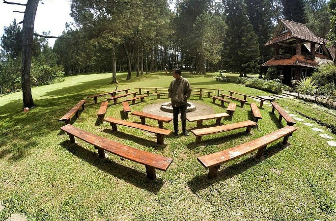 Pine Forest Camp Lembang, Informasi Dasar, Daya Tarik Lembang, Tempat Wisata di Lembang Bandung, Tempat Wisata di Lembang yang Sudah Tutup, Aktivitas Seru yang Wajib Dilakukan di Lembang, Akses Menuju Lembang