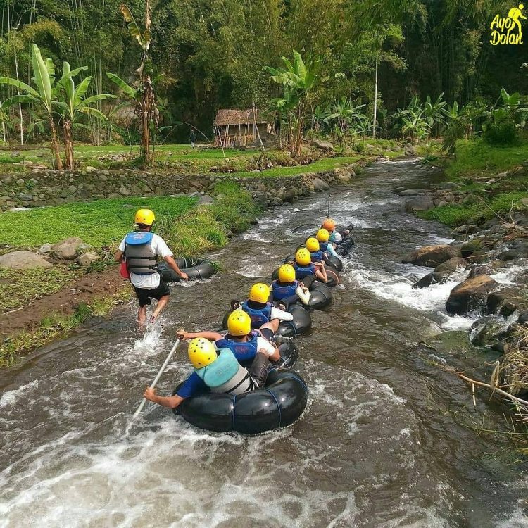 River Tubing di Sungai Amprong via IG @ayodolan, 1. Wisata Pantai Batu Bengkung Malang, 2. Wisata Batu Night Spectacular (BNS) Malang, 3. Wisata Jatim Park 1, 4. Wahana Wisata Jatim Park 2 Malang, 5. Alun-alun kota Malang, 6. Wisata Petik Apel Malang, 7. Masjid Tiban Malang, 8. Wisata Alam Air Terjun Coban Rondo Malang, 9. Wahana Wisata Eco Green Park Malang, 10. Wisata Museum Angkut Malang, 11. Wisata Pulau Sempu Malang, 12. Wisata Pantai Balekambang Malang, 13. Objek Wisata Bendungan Karangkates Malang, 14. Wahana Wisata Wendit Water Park Malang, 15. Tempat wisata Alam Selecta Malang, 16. Objek Wisata Agrowisata Wonosari Malang, 17. Wahana Wisata Taman Rekreasi Sengkaling Malang, 18. Wisata Kuliner dan Edukasi di Inggil Museum Resto Malang, 19. Wisata Alam Menikmati Kecantikan Alam Ala Omah kayu Malang, 20. Objek Wisata Uji Adrenalin Wisata Paralayang Malang, 21. Wisata Alam 7 Air Terjun Sumber Pitu Malang, 22. Berwisata Menikmati Keperawanan Pantai Sipelot Malang, 23. Tempat Wisata Edukasi Museum Kesehatan Jiwa Malang, 24. Wisata Alam Sumber Air Krabyakan Malang, 25. Wisata Pantai Ngliyep nan Indah di Malang, 26. Wisata Sejarah di Museum D’Topeng Malang, 27. Objek Wisata Panen Madu di Agro Tawon Rimba Raya Malang, 28. Wisata Sejarah Gerbong Maut di Museum Brawijaya Malang, 29. Wisata Edukasi Museum Malang Tempo Doeloe, 30. Objek Wisata Pemandian Air Panas Cangar Batu Malang, 31. Objek Wisata Secret zoo Kebun Binatang Batu Malang, 32. Tempat Wisata Kuliner Es Krim Legendaris di Toko Oen Malang, 33. Mata Air Sumber Sirah, 34. Coban Nirwana atau Coban Mbok Karimah, 35. Pemandian Kalireco Lawang, 36. Teluk Bidadari, 37. Banyu Anjlok, 38. Wisata Tubing Wringinanom, 39. Coban Tundo, 40. Pantai Kedung Celeng, 41. Air Terjun Coban Pelangi, 42. Gua Lo Bangi, 43. Ndayung Rafting, 44. Waduk Selorejo Malang, 45. Pantai Tiga Warna Malang, 46. Teluk Kletekan Malang, 47. Pantai Lenggoksono Malang, 48. Pantai Bajul Mati Malang, 49. Jawa Timur Park 3, 50. Kampung Warna Warni Jodipan, 51. Candi Badut, 51. Sumber Jenon, 52. Wisata Pujon Kidul, 53. Pantai Sendang Biru, 54. Hawai Waterpark, 55. Pura Luhur Giri Arjuno, 56. Museum Tubuh, 57. Kusuma Waterpark, 58. Candi Songgoriti, 59. Taman Singha Merjosari, 60. Taman Kelinci, 61. Candi Singosari, 62. Pura Luhur Giri Arjuno, 63. Masjid Agung Malang, 64. Masjid Annur Batu, 65. Coban Rais, 66. River Tubing di Sungai Amprong, 67. Sumber Maron, 68. Coban Jahe, 69. Coban Talun, 70. Coban Parang Tejo, 71. Coban Gintung, 72. Coban Sewu, 73. Coban Putri, 74. Rafting Kaliwatu, 75. Sumber Taman, 76. Bukit Bulu, 77. De Tjangkul Batu, 78. Taman Labirin Coban Rondo, 79. Bukit Binglis, 80. Bukit Cinta, 81. Bukit Bintang, 82. Bukit Teletubbies, 83. Bukit Asmoro, 84. Bukit Budug Asu, 85. Pantai Banyu Meneng, 86. Pantai Selok, 87. Pantai Sendiki, 88. Pantai Goa Cina, 89. Pantai Sendang Biru, 90. Pantai Watu Leter, 91. Pantai Wedi Awu, 92. Pantai Jonggring Saloko, 93. Pantai Wedi Putih, 94. Pantai Bangsong, 95. Pantai Teluk Asmoro, 96. Pantai Telok, 97. Pantai Parang Dowo, 98. Pantai Jolangkung, 99. Pantai Tomen