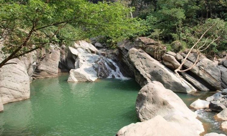 Sanghyang Heuleut via iNews, 1. Gunung Tangkuban Perahu, 2. Trans Studio Bandung, 3. Wisata Kawah Putih Ciwidey, 4. Curug Dago di Bandung, 5. Wisata Belanja Pasar Baru di Bandung, 6. Wisata Edukasi Observatorium Bosscha di Bandung, 7. Wisata Alam Danau Situ Patenggang di Bandung, 8. Wisata Air Panas Ciater, 9. Wisata Kampung Gajah di Bandung (Tutup Permanen), 10. Tempat Wisata Kebun Binatang di Bandung, 11. Wisata Rumah Mode Bandung, 12. Wisata Seni Saung Angklung Udjo Di Bandung, 13. Wisata Edukasi Museum Geologi Bandung, 14. Paskal Food Market, 15. Rumah Strawberry Ciwidey, 16. Cihampelas Walk, 17. Museum Konferensi Asia Afrika, 18. Museum Sri Baduga Bandung, 19. Taman Lalu Lintas Ade Irma Suryani, 20. Kolam Renang Karang Setra, 21. Taman Wisata Alam Maribaya, 22. Kawasan Punclut Bandung Utara, 23. Kebun Bunga Cihideung, 24. Tempat Wisata De’Ranch, 25. Wisata Kuliner Floating Market, 26. Perkebunan Teh Rancabali, 27. Wisata Air Panas Ciwalini, 28. Wisata Bumi Perkemahan Ranca Upas, 29. Little Seoul Bandung, 30. Dusun Bambu Lembang, 31. Taman Hutan Raya Ir Djuanda, 32. Curug Upas, 33. Ciwidey Valley Resort, 34. Sendang Kahuripan, 35. Situ Cileunca, 36. Taman Balai Kota, 37. Gunung Puntang, 38. Stone Garden, 39. Chinatown Bandung, 40. Bird Pavilion, 41. Curug Malela, 42. Tebing Keraton, 43. Puncak Bintang, 44. Amazing Art World, 45. Street Gourmet, 46. Curug Cimahi, 47. Tafso Barn, 48. Sanghyang Heuleut, 49. The Great Asia Afrika, 50. Tebing Citatah, 51. Jalan Braga, 52. D’Dieuland, 53. Jembatan Kereta Api Cikudapateuh Ciwidey, 54. Upside Down World Bandung, 55. Orchid Forest Cikole, 56. Kebun Teh Sukawana, 57. Kampoeng Tulip, 58. Kampung Pasir Ipis, 59. Kebun Bunga Begonia, 60. Wisata Grafika Cikole, 61. Pine Forest Camp Lembang, 62. The Lodge Maribaya, 63. Farm House Susu Lembang, 64. Glamping Lakeside, 65. Curug Keraton Cibodas, 66. Curug Layung Lembang, 67. Curug Tilu Leuwi Opat, 68. Jendela Alam, 69. Ciwangun Indah Camp (CIC) Lembang, 70. Taman Miniatur Kereta Api, 71. Lereng Anteng Panoramic Coffee, 72. Gunung Putri Lembang, 73. Kawasan Berkuda Ganesha H Equestrian, 74. Bukit Labyrinth Ganesha H Equestrian, 75. Bukit Pangjebolan Lembang, 76. Argowisata Kawah Rengganis, 77. Pemandian Air Panas Ciwalini, 78. Curug Cipanji Bandung, 79. Wisata Air Curug Tilu, 80. Bukit Jamur Rancabolang Ciwidey, 81. Barusen Hills, 82. Kampung Cai Rancaupas, 83. Bumi Perkemahan Ranca Cangkuang, 84. Cimanggu Hot Spring & Cottage, 85. Taman Kelinci Ciwidey, 86. Danau eMTe Highland Resort, 87. Green Hill Park TWA Cimanggu