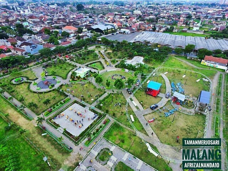 Taman Singha Merjosari via IG @afrizalnanda10, 1. Wisata Pantai Batu Bengkung Malang, 2. Wisata Batu Night Spectacular (BNS) Malang, 3. Wisata Jatim Park 1, 4. Wahana Wisata Jatim Park 2 Malang, 5. Alun-alun kota Malang, 6. Wisata Petik Apel Malang, 7. Masjid Tiban Malang, 8. Wisata Alam Air Terjun Coban Rondo Malang, 9. Wahana Wisata Eco Green Park Malang, 10. Wisata Museum Angkut Malang, 11. Wisata Pulau Sempu Malang, 12. Wisata Pantai Balekambang Malang, 13. Objek Wisata Bendungan Karangkates Malang, 14. Wahana Wisata Wendit Water Park Malang, 15. Tempat wisata Alam Selecta Malang, 16. Objek Wisata Agrowisata Wonosari Malang, 17. Wahana Wisata Taman Rekreasi Sengkaling Malang, 18. Wisata Kuliner dan Edukasi di Inggil Museum Resto Malang, 19. Wisata Alam Menikmati Kecantikan Alam Ala Omah kayu Malang, 20. Objek Wisata Uji Adrenalin Wisata Paralayang Malang, 21. Wisata Alam 7 Air Terjun Sumber Pitu Malang, 22. Berwisata Menikmati Keperawanan Pantai Sipelot Malang, 23. Tempat Wisata Edukasi Museum Kesehatan Jiwa Malang, 24. Wisata Alam Sumber Air Krabyakan Malang, 25. Wisata Pantai Ngliyep nan Indah di Malang, 26. Wisata Sejarah di Museum D’Topeng Malang, 27. Objek Wisata Panen Madu di Agro Tawon Rimba Raya Malang, 28. Wisata Sejarah Gerbong Maut di Museum Brawijaya Malang, 29. Wisata Edukasi Museum Malang Tempo Doeloe, 30. Objek Wisata Pemandian Air Panas Cangar Batu Malang, 31. Objek Wisata Secret zoo Kebun Binatang Batu Malang, 32. Tempat Wisata Kuliner Es Krim Legendaris di Toko Oen Malang, 33. Mata Air Sumber Sirah, 34. Coban Nirwana atau Coban Mbok Karimah, 35. Pemandian Kalireco Lawang, 36. Teluk Bidadari, 37. Banyu Anjlok, 38. Wisata Tubing Wringinanom, 39. Coban Tundo, 40. Pantai Kedung Celeng, 41. Air Terjun Coban Pelangi, 42. Gua Lo Bangi, 43. Ndayung Rafting, 44. Waduk Selorejo Malang, 45. Pantai Tiga Warna Malang, 46. Teluk Kletekan Malang, 47. Pantai Lenggoksono Malang, 48. Pantai Bajul Mati Malang, 49. Jawa Timur Park 3, 50. Kampung Warna Warni Jodipan, 51. Candi Badut, 51. Sumber Jenon, 52. Wisata Pujon Kidul, 53. Pantai Sendang Biru, 54. Hawai Waterpark, 55. Pura Luhur Giri Arjuno, 56. Museum Tubuh, 57. Kusuma Waterpark, 58. Candi Songgoriti, 59. Taman Singha Merjosari, 60. Taman Kelinci, 61. Candi Singosari, 62. Pura Luhur Giri Arjuno, 63. Masjid Agung Malang, 64. Masjid Annur Batu, 65. Coban Rais, 66. River Tubing di Sungai Amprong, 67. Sumber Maron, 68. Coban Jahe, 69. Coban Talun, 70. Coban Parang Tejo, 71. Coban Gintung, 72. Coban Sewu, 73. Coban Putri, 74. Rafting Kaliwatu, 75. Sumber Taman, 76. Bukit Bulu, 77. De Tjangkul Batu, 78. Taman Labirin Coban Rondo, 79. Bukit Binglis, 80. Bukit Cinta, 81. Bukit Bintang, 82. Bukit Teletubbies, 83. Bukit Asmoro, 84. Bukit Budug Asu, 85. Pantai Banyu Meneng, 86. Pantai Selok, 87. Pantai Sendiki, 88. Pantai Goa Cina, 89. Pantai Sendang Biru, 90. Pantai Watu Leter, 91. Pantai Wedi Awu, 92. Pantai Jonggring Saloko, 93. Pantai Wedi Putih, 94. Pantai Bangsong, 95. Pantai Teluk Asmoro, 96. Pantai Telok, 97. Pantai Parang Dowo, 98. Pantai Jolangkung, 99. Pantai Tomen