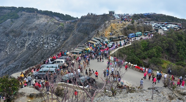 Tempat Wisata Gunung Tangkuban Perahu di Lembang - tempat wisata di Lembang bandung, Informasi Dasar, Daya Tarik Lembang, Tempat Wisata di Lembang Bandung, Tempat Wisata di Lembang yang Sudah Tutup, Aktivitas Seru yang Wajib Dilakukan di Lembang, Akses Menuju Lembang