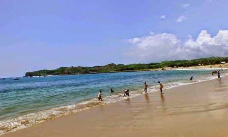 Tempat Wisata Pantai Jolosutro Blitar, 1. Pantai Pangi, 2. Pantai Gondo Mayit, 3. Pantai Peh Pulo, 4. Candi Penataran, 5. Arca Warak, 6. Candi Kotes Blitar, 7. Pantai Jolosutro, 8. Gunung Butak, 9. Air Terjun Grenjeng, 10. Curug Kedung Badrun, 11. Coban Wilis, 12. Curug Njumeg, 13. Bukit Bunda, 14. Gumuk Sapu Angin, 15. Puncak Kejora, 16. Brak Papat Sirah Kencong, 17. Coban Jurug Bening, 18. Bukit Teletubbies, 19. Kampung Coklat Kademangan