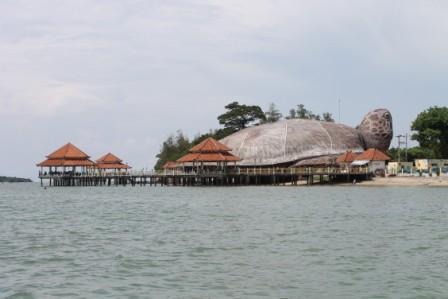 Tempat Wisata Pantai Kartini di Jepara, 1. Pantai Bandengan (Pantai Tirto Samudro), 2. Wisata Karimun Jawa , 3. Pantai Kartini, 4. Benteng Portugis , 5. Museum R.A. Kartini , 6. Jepara Ocean Park, 7. Air Terjun Songgolangit, 8. Pantai Teluk Awur , 9. Pantai Blebak Jepara, 10. Pantai Gua Manik, 11. Pantai Ombak Mati, 12. Pantai Pungkruk, 13. Tiara Park Waterbom, 14. Pantai Empu Rancak, 15. Taman Kerang, 16. Bukit Bejagan, 17. Air Terjun Banyu Anjlok, 18. Air Terjun Setatah, 19. Air Terjun Dong Paso, 20. Akar Seribu Plajan, 21. Puncak Distoroto, 22. Hutan Wisata Sreni Indah, 23. Bukit Ragas, 24. Puncak Jehan, 25. Pantai Punuk Sapi, 26. Air Terjun Gembong, 27. Hutan Pinus Setro Batealit, 28. Pantai Tegalsambi, 29. Air Terjun Sumenep, 30. Pulau Panjang, 31. PANTAI PRAWEHAN, 32. Pantai Kampung Prau, 33. Rainbow Adventure Park Jepara, 34. Pertapaan Ratu Kalinyamat , 35. Air Terjun Jurang Nganten, 36. Pulau Mandalika Jepara, 37. Wisata Danau Blingoh, 38. Wisata Religi Masjid Mantingan , 39. Air Terjun Grinjingan Dowo, 40. Goa Tritip, 41. Wisata Sejarah ke Candi Bubrah, 42. Kampung Batik Kembangmulyo