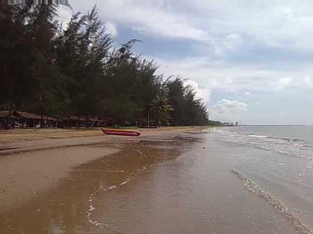 Tempat Wisata Pantai Lamaru Balikpapan