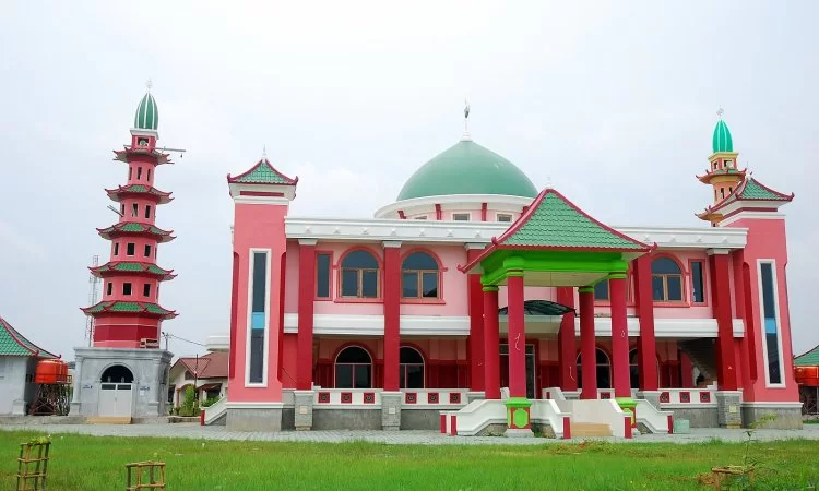 Tempat Wisata Religi Masjid Cheng Hoo Palembang, 1. Obyek Wisata Jembatan Ampera dan Sungai Musi di Palembang, 2. Tempat Wisata Religi Masjid Cheng Hoo Palembang, 3. Obyek Wisata Bukit Siguntang di Palembang, 4. Tempat Wisata Sejarah Museum Sultan Mahmud Badaruddin II Palembang, 5. Tempat Wisata Sejarah Benteng Kuto Besak di Palembang, 6. Wisata Religi Masjid Agung Sultan Mahmud Badaruddin I Palembang, 7. Objek Wisata Gedung Kantor Walikota Palembang, 8. Tempat Wisata Keluarga Kembang Iwak Family Park di Palembang, 9. Tempat Wisata Alam Hutan Punti Kayu di Palembang, 10. Tempat Wisata Sejarah Taman Purbakala Kerajaan Sriwijaya di Palembang, 11. Tempat Wisata Kuliner Kampung Kapitan di Palembang, 12. Objek Wisata Monumen perjuangan rakyat Palembang, 13. Obyek Wisata Pulau Kemaro di Palembang, 14. Tempat Wisata Alam Air Terjun Lematang Indah , 15. Obyek Wisata Gunung Dempo, 16. Tempat Wisata Alam Air Terjun Bidadari di Lahat, 17. Obyek Wisata Alam Air Terjun Maung (Curup Maung), 18. Tempat Wisata Kuliner Terkenal Martabak HAR di Palembang, 19. Tempat Wisata Kuliner Pempek Candy di Palembang, 20. Tempat Wisata Kuliner Pempek SAGA di Palembang, 21. Arung Jeram Sungai Manna, 22. Waterboom OPI Jakabaring, 23. The Amanzi Waterpark CitraGrand City, 24. Fantasy Island Palembang, 25. Danau Ranau, 26. Kolam Renang Lumban Tirta, 27. Museum Negeri Balaputra Dewa, 28. Kampung Arab Palembang, 29. Rumah Rakit Sungai Musi, 30. Palembang Bird Park, 31. Pelabuhan Tanjung Api-Api, 32. Masjid Lawang Kidul, 33. Tangga 2001, 34. Tugu Belido, 35. Kopi Roda, 36. Bayt Al-Quran Raksasa, 37. Sungai Gerong, 38. Goa Putri, 39. Sekanak Sidewalk, 40. Danau OPI, 41. Museum Tekstil Palembang, 42. Waterpark Danau Tanah Mas, 43. Taman Pelangi, 44. Bukit Golf, 45. Klenteng Chandra Nadi, 46. G Art Studio, 47. Pulau Maspari, 48. Gelora Sriwijaya, 49. Warung Apung Sungai Musi, 50. Air Terjun Kematang Indah, 51. Kebun Teh Dempo