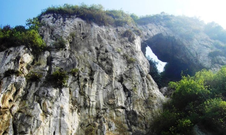 Tebing Citatah via Penjelajah, 1. Gunung Tangkuban Perahu, 2. Trans Studio Bandung, 3. Wisata Kawah Putih Ciwidey, 4. Curug Dago di Bandung, 5. Wisata Belanja Pasar Baru di Bandung, 6. Wisata Edukasi Observatorium Bosscha di Bandung, 7. Wisata Alam Danau Situ Patenggang di Bandung, 8. Wisata Air Panas Ciater, 9. Wisata Kampung Gajah di Bandung (Tutup Permanen), 10. Tempat Wisata Kebun Binatang di Bandung, 11. Wisata Rumah Mode Bandung, 12. Wisata Seni Saung Angklung Udjo Di Bandung, 13. Wisata Edukasi Museum Geologi Bandung, 14. Paskal Food Market, 15. Rumah Strawberry Ciwidey, 16. Cihampelas Walk, 17. Museum Konferensi Asia Afrika, 18. Museum Sri Baduga Bandung, 19. Taman Lalu Lintas Ade Irma Suryani, 20. Kolam Renang Karang Setra, 21. Taman Wisata Alam Maribaya, 22. Kawasan Punclut Bandung Utara, 23. Kebun Bunga Cihideung, 24. Tempat Wisata De’Ranch, 25. Wisata Kuliner Floating Market, 26. Perkebunan Teh Rancabali, 27. Wisata Air Panas Ciwalini, 28. Wisata Bumi Perkemahan Ranca Upas, 29. Little Seoul Bandung, 30. Dusun Bambu Lembang, 31. Taman Hutan Raya Ir Djuanda, 32. Curug Upas, 33. Ciwidey Valley Resort, 34. Sendang Kahuripan, 35. Situ Cileunca, 36. Taman Balai Kota, 37. Gunung Puntang, 38. Stone Garden, 39. Chinatown Bandung, 40. Bird Pavilion, 41. Curug Malela, 42. Tebing Keraton, 43. Puncak Bintang, 44. Amazing Art World, 45. Street Gourmet, 46. Curug Cimahi, 47. Tafso Barn, 48. Sanghyang Heuleut, 49. The Great Asia Afrika, 50. Tebing Citatah, 51. Jalan Braga, 52. D’Dieuland, 53. Jembatan Kereta Api Cikudapateuh Ciwidey, 54. Upside Down World Bandung, 55. Orchid Forest Cikole, 56. Kebun Teh Sukawana, 57. Kampoeng Tulip, 58. Kampung Pasir Ipis, 59. Kebun Bunga Begonia, 60. Wisata Grafika Cikole, 61. Pine Forest Camp Lembang, 62. The Lodge Maribaya, 63. Farm House Susu Lembang, 64. Glamping Lakeside, 65. Curug Keraton Cibodas, 66. Curug Layung Lembang, 67. Curug Tilu Leuwi Opat, 68. Jendela Alam, 69. Ciwangun Indah Camp (CIC) Lembang, 70. Taman Miniatur Kereta Api, 71. Lereng Anteng Panoramic Coffee, 72. Gunung Putri Lembang, 73. Kawasan Berkuda Ganesha H Equestrian, 74. Bukit Labyrinth Ganesha H Equestrian, 75. Bukit Pangjebolan Lembang, 76. Argowisata Kawah Rengganis, 77. Pemandian Air Panas Ciwalini, 78. Curug Cipanji Bandung, 79. Wisata Air Curug Tilu, 80. Bukit Jamur Rancabolang Ciwidey, 81. Barusen Hills, 82. Kampung Cai Rancaupas, 83. Bumi Perkemahan Ranca Cangkuang, 84. Cimanggu Hot Spring & Cottage, 85. Taman Kelinci Ciwidey, 86. Danau eMTe Highland Resort, 87. Green Hill Park TWA Cimanggu