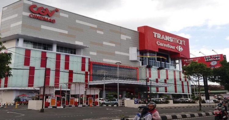 Transmart Carrefour Maguwo via Docplayer, 1. Wisata Candi Prambanan, 2. Wisata Air Terjun Sri Gethuk, 3. Curug Indah Tegalrejo, 4. Pasar Beringharjo, 5. Sindu Kusuma Edupark (SKE), 6. Tugu Jogja, 7. Museum Benteng Vredeburg, 8. Taman Pintar Yogyakarta, 9. Gumuk Pasir Parangkusumo, 10. The Lost World Castle, 11. Wisata Istana Ratu Boko, 12. Pantai Pok Tunggal, 13. Pantai Parangtritis, 14. Pantai Baron, 15. Pantai Siung, 16. Pabrik Gula Madukismo, 17. Museum Mini Sisa Hartaku, 18. Museum Affandi, 19. Museum Sonobudoyo Siung, 20. Wisata Kotagede , 21. Keraton Ngayogyakarta Hadiningrat, 22. Kebun Binatang Gembira Loka, 23. Jalan Malioboro, 24. Kampung Wisata Taman Sari, 25. Hutan Pinus Mangunan, 26. Kebun Buah Mangunan Jogja, 27. Pantai Timang, 28. Wisata Goa Selarong, 29. Wisata Alam Kalibiru, 30. Cave Tubing di Goa Pindul, 31. Candi Sambisari, 32. Wisata Candi Plaosan, 33. “Cahaya Surga” di Gua Jomblang, 34. Bukit Parang Endog, 35. Bukit Bintang Jogja, 36. Pantai Indrayanti, 37. Pantai Jogan, 38. Pantai Sundak, 39. Pantai Krakal, 40. Goa Gelatik, 41. Cave Tubing Kalisuci, 42. Pantai Sadranan, 43. The World Landmarks Merapi Park, 44. Transmart Carrefour Maguwo, 45. Pantai Nglambor , 46. Jogja Bay Waterpark (Tutup Sementara), 47. Kebun Teh Nglinggo Jogja, 48. Tebing Breksi, 49. Wisata Hutan Mangrove Wana Tirta, 50. Taman Nasional Gunung Merapi, 51. Jurang Tembelan, 52. Gunung Api Purba Nglanggeran, 53. Candi Ijo D.I. Yogyakarta, 54. Alun-alun Kidul, Jogja, 55. Taman Pelangi Monjali, 56. Jalan Prawirotaman, 57. Titik Nol Yogyakarta, 58. Taman Budaya Yogyakarta, 59. Ekowisata Sungai Mudal, 60. Pojok Beteng, 61. HeHa Sky View, 62. HeHa Ocean View, 63. Tumpeng Menoreh, 64. Rumah Jembarati (Tutup), 65. Studio Alam Glampong, 66. Bukit Panguk Kediwung, 67. Curug Pulosari, 68. Seribu Batu Songgo Langit, 69. Embung Langensari, 70. Pantai Ngrawe (MESRA)