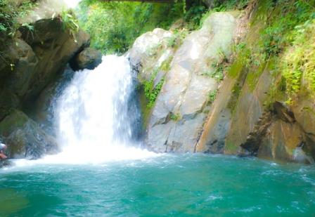 Wisata Alam Terbaru Curug Kencana Sentul, 1. Curug Leuwi Hejo, 2. Curug Leuwi Lieuk, 3. Curug Leuwi Cepet, 4. Curug Cibaliung, 5. Curug Bojong Koneng, 6. Curug Kalimata, 7. Curug Bidadari Sentul, 8. Curug Barong, 9. Curug Ciburial, 10. Curug Kencana, 11. Curug Kembar, 12. Curug Cikuluwung, 13. Curug Hordeng, 14. Curug Zigzag, 15. Curug Nangka, 16. Curug Love, 18. Curug Goa Lumut, 19. Curug Batu Gede, 20. Curug Balong Endah, 21. Curug Cipeuteuy, 22. Curug Cariu, 23. Curug Ciherang, 24. Curug Cipamingkis