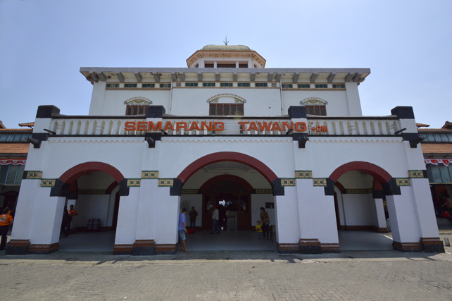 Wisata Stasiun Tawang via Jateng Prov, 1. Wisata Pantai Maron, 2. Wisata Lawang Sewu di Semarang, 3. Kampoeng Wisata Taman Lele di Semarang, 4. Wisata Pantai Marina, 5. Wisata Pantai Tirang di Semarang, 6. Berwisata di Masjid Agung Jawa Tengah (MAJT), 7. Wisata Air Terjun Kali Pancur di Semarang, 8. Wisata Pagoda Buddhagaya Watugong di Semarang, 9. Taman Rekreasi Wonderia di Semarang, 10. Wisata Curug Benowo di Semarang, 11. Wisata Goa Kreo Semarang, 12. Wisata Sam Poo Kong, 13. Wisata Museum Ronggowarsito, 14. Berwisata ke Kota Lama Semarang, 15. Berwisata ke Komplek Pecinan Semarang, 16. Jalan Pahlawan Semarang, 17. Pasar Rakyat Simpang Lima, 18. Wisata Hutan Tinjomoyo di Semarang, 19. Wisata Kebun Binatang Mangkang di Semarang, 20. Wisata Tugu Muda, 21. Wisata Museum Mandala Bakti di Semarang, 22. Wisata Bukit Gombel di Semarang, 23. Wisata Water Blaster Bukit Candi Golf di Semarang, 24. Wisata Stasiun Tawang di Semarang, 25. Wisata ke Masjid Menara (Layur) di Semarang, 26. Wisata ke BSB (Bukit Semarang Baru), 27. Maerokoco Semarang, 28. Wisata Taman KB (wisata kuliner) di Semarang, 29. Wisata Brown Canyon, 29. Jalan Pandanaran (pusat jajanan semarang), 30. Wisata Keluarga New Bandungan Indah Waterpark, 31. Museum Muri di Semarang, 33. Candi Gedong Songo + Pemandian Air Panas, 34. Kebun Teh Medini di Semarang , 35. Air terjun + Pemandian Air Panas Gonoharjo, 36. Curug Lawe di Semarang, 37. Kebun Karet BSB di Semarang, 38. Wisata Gelora Jati Diri di Semarang, 39. Kebun Buah Boja, 40. Tempat Wisata Taman Unyil Ungaran, 41. Pemancingan Baron, 42. Umbul Sidomukti, 43. Lembah Kalipancur, 44. Waduk Diponegoro, 45. Saloka Theme Park, 46. Masjid Kapal Semarang, 47. Taman Bunga Bandungan, 48. Flower Farm Setiya Aji, 49. Kebun Durian Semarang, 50. Watu Gunung Ungaran, 51. Air Terjun Semirang, 52. Pura Agung Giri Natha, 53. Semarang Gallery, 54. Kampung Batik, 55. Kampung Tematik Jawi, 56. Kampoeng Kopi Banaran, 58. Taman Djamoe Indonesia, 59. Old City 3D Trick Art Museum, 60. Goa Rong View, 61. Jembatan Biru Ambarawa, 62. La Kana Chapel, 63. Gereja Blenduk, 64. Museum Satria, 65. Semarang Fair (PRPP), 66. Hutan Penggaron, 67. Hutan Mangrove, 68. Pasar Johar disaat Dugderan, 69. Wisata Kuliner Lumpia Semarang, 70. Pondok Kopi Sidomukti Ungaran, 71. Wisata Susan SPA Bandungan, 72. Jembatan Harapan, 73. Hutan Pinus, 74. Kamu Pecinta Sambal? Cobain ke Waroeng Kaligarong!
