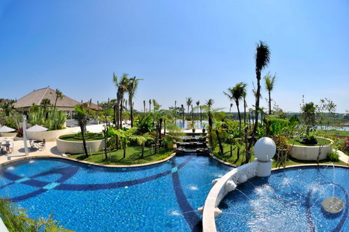 Wisata ke BSB (Bukit Semarang Baru) Semarang, 1. Wisata Pantai Maron, 2. Wisata Lawang Sewu di Semarang, 3. Kampoeng Wisata Taman Lele di Semarang, 4. Wisata Pantai Marina, 5. Wisata Pantai Tirang di Semarang, 6. Berwisata di Masjid Agung Jawa Tengah (MAJT), 7. Wisata Air Terjun Kali Pancur di Semarang, 8. Wisata Pagoda Buddhagaya Watugong di Semarang, 9. Taman Rekreasi Wonderia di Semarang, 10. Wisata Curug Benowo di Semarang, 11. Wisata Goa Kreo Semarang, 12. Wisata Sam Poo Kong, 13. Wisata Museum Ronggowarsito, 14. Berwisata ke Kota Lama Semarang, 15. Berwisata ke Komplek Pecinan Semarang, 16. Jalan Pahlawan Semarang, 17. Pasar Rakyat Simpang Lima, 18. Wisata Hutan Tinjomoyo di Semarang, 19. Wisata Kebun Binatang Mangkang di Semarang, 20. Wisata Tugu Muda, 21. Wisata Museum Mandala Bakti di Semarang, 22. Wisata Bukit Gombel di Semarang, 23. Wisata Water Blaster Bukit Candi Golf di Semarang, 24. Wisata Stasiun Tawang di Semarang, 25. Wisata ke Masjid Menara (Layur) di Semarang, 26. Wisata ke BSB (Bukit Semarang Baru), 27. Maerokoco Semarang, 28. Wisata Taman KB (wisata kuliner) di Semarang, 29. Wisata Brown Canyon, 29. Jalan Pandanaran (pusat jajanan semarang), 30. Wisata Keluarga New Bandungan Indah Waterpark, 31. Museum Muri di Semarang, 33. Candi Gedong Songo + Pemandian Air Panas, 34. Kebun Teh Medini di Semarang , 35. Air terjun + Pemandian Air Panas Gonoharjo, 36. Curug Lawe di Semarang, 37. Kebun Karet BSB di Semarang, 38. Wisata Gelora Jati Diri di Semarang, 39. Kebun Buah Boja, 40. Tempat Wisata Taman Unyil Ungaran, 41. Pemancingan Baron, 42. Umbul Sidomukti, 43. Lembah Kalipancur, 44. Waduk Diponegoro, 45. Saloka Theme Park, 46. Masjid Kapal Semarang, 47. Taman Bunga Bandungan, 48. Flower Farm Setiya Aji, 49. Kebun Durian Semarang, 50. Watu Gunung Ungaran, 51. Air Terjun Semirang, 52. Pura Agung Giri Natha, 53. Semarang Gallery, 54. Kampung Batik, 55. Kampung Tematik Jawi, 56. Kampoeng Kopi Banaran, 58. Taman Djamoe Indonesia, 59. Old City 3D Trick Art Museum, 60. Goa Rong View, 61. Jembatan Biru Ambarawa, 62. La Kana Chapel, 63. Gereja Blenduk, 64. Museum Satria, 65. Semarang Fair (PRPP), 66. Hutan Penggaron, 67. Hutan Mangrove, 68. Pasar Johar disaat Dugderan, 69. Wisata Kuliner Lumpia Semarang, 70. Pondok Kopi Sidomukti Ungaran, 71. Wisata Susan SPA Bandungan, 72. Jembatan Harapan, 73. Hutan Pinus, 74. Kamu Pecinta Sambal? Cobain ke Waroeng Kaligarong!