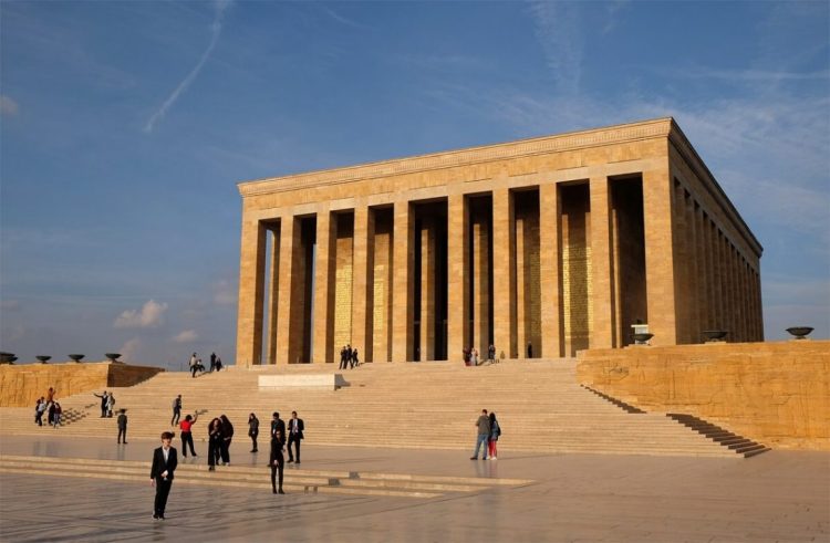 Anıtkabir via Hotelsamm