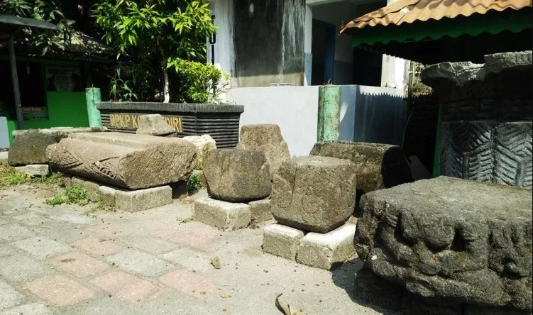 Candi Astono Gedong