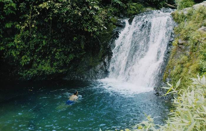 Curug Batu Niungan via Instagram.com @lebah_jujur