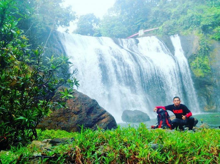 Curug Cileutak via Instagram.com @embun17]