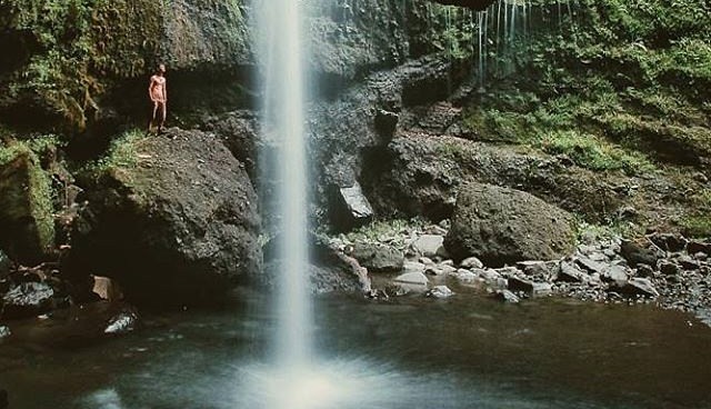 Curug Putih via Instagram.com @firmanochim