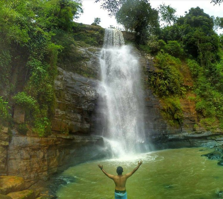 Curug Sabun via Instagram.com @didikjamilun, 1. Pantai Klayar, 2. Pantai Srau, 3. Pantai Watu Karung, 4. Pantai Banyu Tibo , 5. Sungai Maron, 6. Monumen Jendral Sudirman , 7. Banyu Anget Tirto Husodo Hot Spring, 8. Pantai Kasap, 9. Pantai Teleng Ria, 10. Pantai Pidakan, 11. Destinasi Wisata Pantai Soge di Pacitan, 12. Pantai Buyutan, 13. Pantai Karang Bolong, 14. Pantai Seruni Pacitan, 15. Pantai Tawang , 16. Pantai Kaliuluh, 17. Pantai TAMAN Ngadirojo, 18. Pantai Kunir, 19. Goa Gong, 20. Goa Tabuhan, 21. Goa Luweng Jaran , 22. Goa Song Terus, 23. Goa Putri, 24. Pantai Tamperan, 25. Pantai Wawaran, 26. Bukit Pakis – Bukit Bintang, 27. Pantai Langitan, 28. Beiji park pacitan, 28. Sungai Cokel, 29. Sentono Gentong Pacitan, 30. Pantai Pancer Dorr, 31. Alun-Alun Pacitan, 32. Jurug Gringsing  , 33. Pantai Watu Bale, 34. Pantai Pangasan, 35. Pantai Ngandul, 36. Pantai Denombo, 37. Pantai Plumbungan, 38. Pantai TAMAN Ngadirojo Pacitan, 39. Goa Selo Arum, 40. Mandi Angin Pacitan, 41. Masjid Agung Pacitan, 42. Grojogan Dhuwur Pacitan, 43. Curug Sabun, 44. Gerojokan Mbedayu, 45. Tlogo Sono, 46. Pantai anakan, 47. Tempat Wisata Kuliner Terkenal Nasi Tiwul 