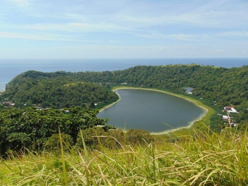 Danau Cinta Pulau Makalehi