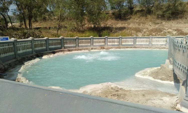 Destinasi Wisata Banyu Panas Palimanan di Cirebon, 1. Wisata Sejarah Keraton Kasepuhan di Cirebon, 2. Objek Wisata Keraton Kanoman di Cirebon, 3. Wahana Bermain Apita Waterboom, 4. Objek Wisata Sejarah Taman Sari Gua Sunyaragi di Cirebon, 5. Destinasi Wisata Banyu Panas Palimanan di Cirebon, 6. Wisata Religi Masjid Agung Sang Cipta Rasa Cirebon, 7. Wisata Belanja Terkenal Batik Trusmi Cirebon, 8. Wahana Bermain Waterboom siwalk di Cirebon, 9. Wahana Liburan Seru Outbound Siwalk di Cirebon, 10. Objek Wisata Danau Setu Patok di Cirebon, 11. Destinasi Wisata Wanawisata Ciwaringin di Cirebon, 12. Desa Wisata Cikalahang Cirebon, 13. Objek Wisata Situ Sedong di Cirebon, 14. Wahana Bermain Taman Ade Irma Suryani (Waterland) di Cirebon, 15. Wisata Kuliner Enak Nasi Jamblang Khas Cirebon, 16. Wisata Kuliner Empal gentong Khas Cirebon, 17. Tempat Romantis di Bukit Gronggong, 18. Objek Wisata Telaga Remis , 19. Ziarah ke Makam Sunan Gunung jati Cirebon, 20. Objek Wisata Pantai Kejawanan di Cirebon, 21. Pantai Baro Gebang, 22. Telaga Nilam, 23. Kolam Renang Hegar, 24. Kolam Renang Zam-Zam, 25. Water Park Ciperna, 26. Alun-alun Kejaksaan, 27. Batu Lawang, 28. Bukit Plangon, 29. Masjid Merah, 30. Jempol Waterboom, 31. Vihara Dewi Welas Asih, 32. Gedung BAT, 33. Wisata Kura Kura Belawa, 34. Masjid Raya At-Taqwa, 35. Keraton Kacirebonan, 36. Klenteng Hok Keng Tong, 37. Hutan Mangrove Kasih Sayang, 38. Pemandian Cibulan, 39. Tirtamas Gemilang, 40. Catherine Surya, 41. Grage City