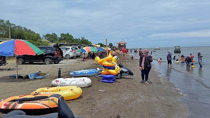 Destinasi Wisata Pantai Samudera Baru di Karawang via Tribunnews, 1. Objek Wisata Pantai Tanjung Baru di Karawang, 2. Pantai Tanjung Pakis Karawang, 3. Destinasi Wisata Pantai Samudera Baru di Karawang, 4. Objek Wisata Alam Curug Bandung di Karawang, 5. Tempat Liburan Asyik di Danau Cipule Karawang, 6. Tempat Wisata Seru di Karawang – Curug Cigentis, 7. Vihara Shia Jin Ku Po di Karawang, 8. Tempat Wisata Sejarah Situs Candi Jiwa di Karawang, 9. Wisata Curug Cikarapyak di Karawang, 10. Objek Wisata Alam Curug Cipanundaan di Karawang, 11. Liburan ke Curug Cikoleangkak di Karawang, 12. Tempat Liburan Menarik Danau Kalimati di Karawang, 13. Liburan ke Situ Kamojing di Karawang, 14. Objek Wisata Green Canyon di Karawang, 15. Waterboom Kampung Wisata Curug Cigentis di Karawang, 16. Wisata Sejarah Monumen Rawagede di Karawang, 17. Tempat Wisata Kuliner Soto Gempol di Karawang, 18. Tempat Makan Enak Gabus Pucung Warung Mandiri di Karawang, 19. Wisata Kuliner Lezat Tahu Bumbu Sari Rasa di Karawang, 20. Tempat Kuliner Enak Soto Tangkar Mang Nean di Karawang, 21. Makanan Khas Karawang Kue Gonjing, 22. Wisata Sejarah Monumen Kebulatan Tekad Rengasdengklok, 23. Tempat Wisata Belanja Mall Karawang Central Plaza, 24. Tempat Liburan Keluarga Taruma Leisure Water Park di Karawang, 25. Tempat Liburan Seru Wonderland Adventure Water Park , 26. Mampir di Sentra Kerajinan Boneka Cikampek Karawang, 27. Wisata Keluarga Bendungan Walahar di Karawang, 28. Menikmati Indahnya Panorama Indah Bukit Sempur, 29. Mendaki Gunung Sanggabuana , 30. Wisata Belanja Pasar Baru Karawang, 31. Liburan Seru ke Situ Cibayat, 32. Pemancingan JAKA Tirta Mulya, 33. Wisata Sejarah ke Candi Blandongan, 34. Liburan Seru ke Kelenteng Sian Jin Ku Po Karawang