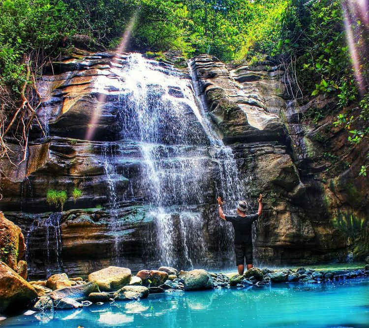 Gerojokan Mbedayu via Instagram.com @didikjamilun, 1. Pantai Klayar, 2. Pantai Srau, 3. Pantai Watu Karung, 4. Pantai Banyu Tibo , 5. Sungai Maron, 6. Monumen Jendral Sudirman , 7. Banyu Anget Tirto Husodo Hot Spring, 8. Pantai Kasap, 9. Pantai Teleng Ria, 10. Pantai Pidakan, 11. Destinasi Wisata Pantai Soge di Pacitan, 12. Pantai Buyutan, 13. Pantai Karang Bolong, 14. Pantai Seruni Pacitan, 15. Pantai Tawang , 16. Pantai Kaliuluh, 17. Pantai TAMAN Ngadirojo, 18. Pantai Kunir, 19. Goa Gong, 20. Goa Tabuhan, 21. Goa Luweng Jaran , 22. Goa Song Terus, 23. Goa Putri, 24. Pantai Tamperan, 25. Pantai Wawaran, 26. Bukit Pakis – Bukit Bintang, 27. Pantai Langitan, 28. Beiji park pacitan, 28. Sungai Cokel, 29. Sentono Gentong Pacitan, 30. Pantai Pancer Dorr, 31. Alun-Alun Pacitan, 32. Jurug Gringsing  , 33. Pantai Watu Bale, 34. Pantai Pangasan, 35. Pantai Ngandul, 36. Pantai Denombo, 37. Pantai Plumbungan, 38. Pantai TAMAN Ngadirojo Pacitan, 39. Goa Selo Arum, 40. Mandi Angin Pacitan, 41. Masjid Agung Pacitan, 42. Grojogan Dhuwur Pacitan, 43. Curug Sabun, 44. Gerojokan Mbedayu, 45. Tlogo Sono, 46. Pantai anakan, 47. Tempat Wisata Kuliner Terkenal Nasi Tiwul 