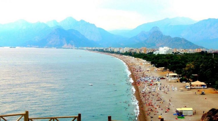 Konyaaltı Beach via Turkishtraveladvisor