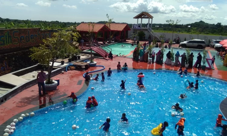 Kolam Renang Zam-Zam via Google Mpas @Iin Hanimatusadiah, 1. Wisata Sejarah Keraton Kasepuhan di Cirebon, 2. Objek Wisata Keraton Kanoman di Cirebon, 3. Wahana Bermain Apita Waterboom, 4. Objek Wisata Sejarah Taman Sari Gua Sunyaragi di Cirebon, 5. Destinasi Wisata Banyu Panas Palimanan di Cirebon, 6. Wisata Religi Masjid Agung Sang Cipta Rasa Cirebon, 7. Wisata Belanja Terkenal Batik Trusmi Cirebon, 8. Wahana Bermain Waterboom siwalk di Cirebon, 9. Wahana Liburan Seru Outbound Siwalk di Cirebon, 10. Objek Wisata Danau Setu Patok di Cirebon, 11. Destinasi Wisata Wanawisata Ciwaringin di Cirebon, 12. Desa Wisata Cikalahang Cirebon, 13. Objek Wisata Situ Sedong di Cirebon, 14. Wahana Bermain Taman Ade Irma Suryani (Waterland) di Cirebon, 15. Wisata Kuliner Enak Nasi Jamblang Khas Cirebon, 16. Wisata Kuliner Empal gentong Khas Cirebon, 17. Tempat Romantis di Bukit Gronggong, 18. Objek Wisata Telaga Remis , 19. Ziarah ke Makam Sunan Gunung jati Cirebon, 20. Objek Wisata Pantai Kejawanan di Cirebon, 21. Pantai Baro Gebang, 22. Telaga Nilam, 23. Kolam Renang Hegar, 24. Kolam Renang Zam-Zam, 25. Water Park Ciperna, 26. Alun-alun Kejaksaan, 27. Batu Lawang, 28. Bukit Plangon, 29. Masjid Merah, 30. Jempol Waterboom, 31. Vihara Dewi Welas Asih, 32. Gedung BAT, 33. Wisata Kura Kura Belawa, 34. Masjid Raya At-Taqwa, 35. Keraton Kacirebonan, 36. Klenteng Hok Keng Tong, 37. Hutan Mangrove Kasih Sayang, 38. Pemandian Cibulan, 39. Tirtamas Gemilang, 40. Catherine Surya, 41. Grage City