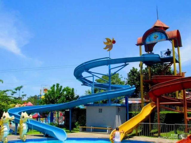 Liburan Seru ke Wahana Atlantic Dreamland di Salatiga, Rekomendasi Tempat Wisata di Jawa Tengah, Tempat Wisata di Semarang Jawa Tengah, Tempat Wisata di Salatiga Jawa Tengah, Tempat Wisata di Purwokerto Jawa Tengah, Tempat Wisata di Purworejo, Tempat Wisata di Jawa Tengah Hits Lainnya