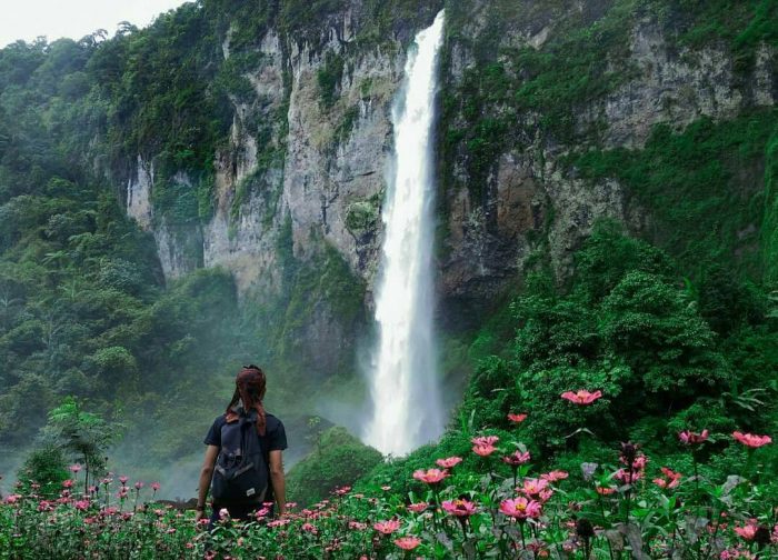 Liburan ke Curug Ngebul Cianjur via Instagram.com @_rahmatmat